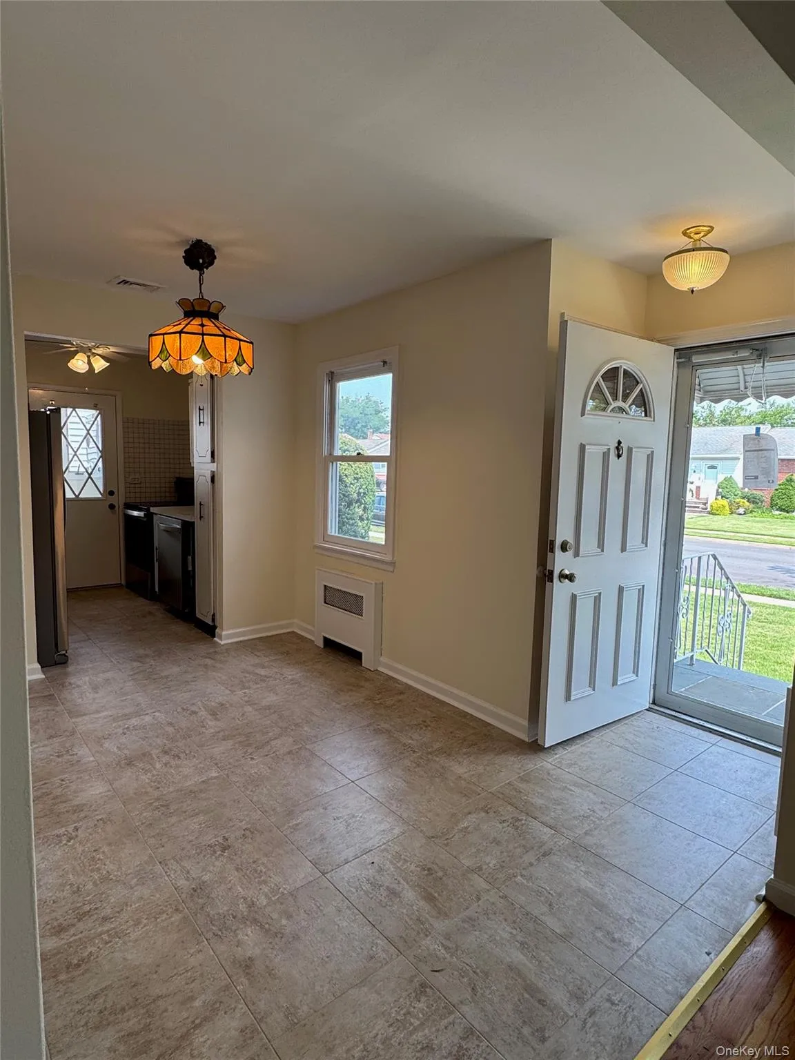 11 Linden Court, Oyster Bay, NY, 2 Bedrooms Bedrooms, 6 Rooms Rooms,1 BathroomBathrooms,Residential Lease,For Rent,Linden,0,1026826 11 Linden Court, Oyster Bay, NY, 2 Bedrooms Bedrooms, 6 Rooms Rooms,1 BathroomBathrooms,Residential Lease,For Rent,Linden,0,1026826
