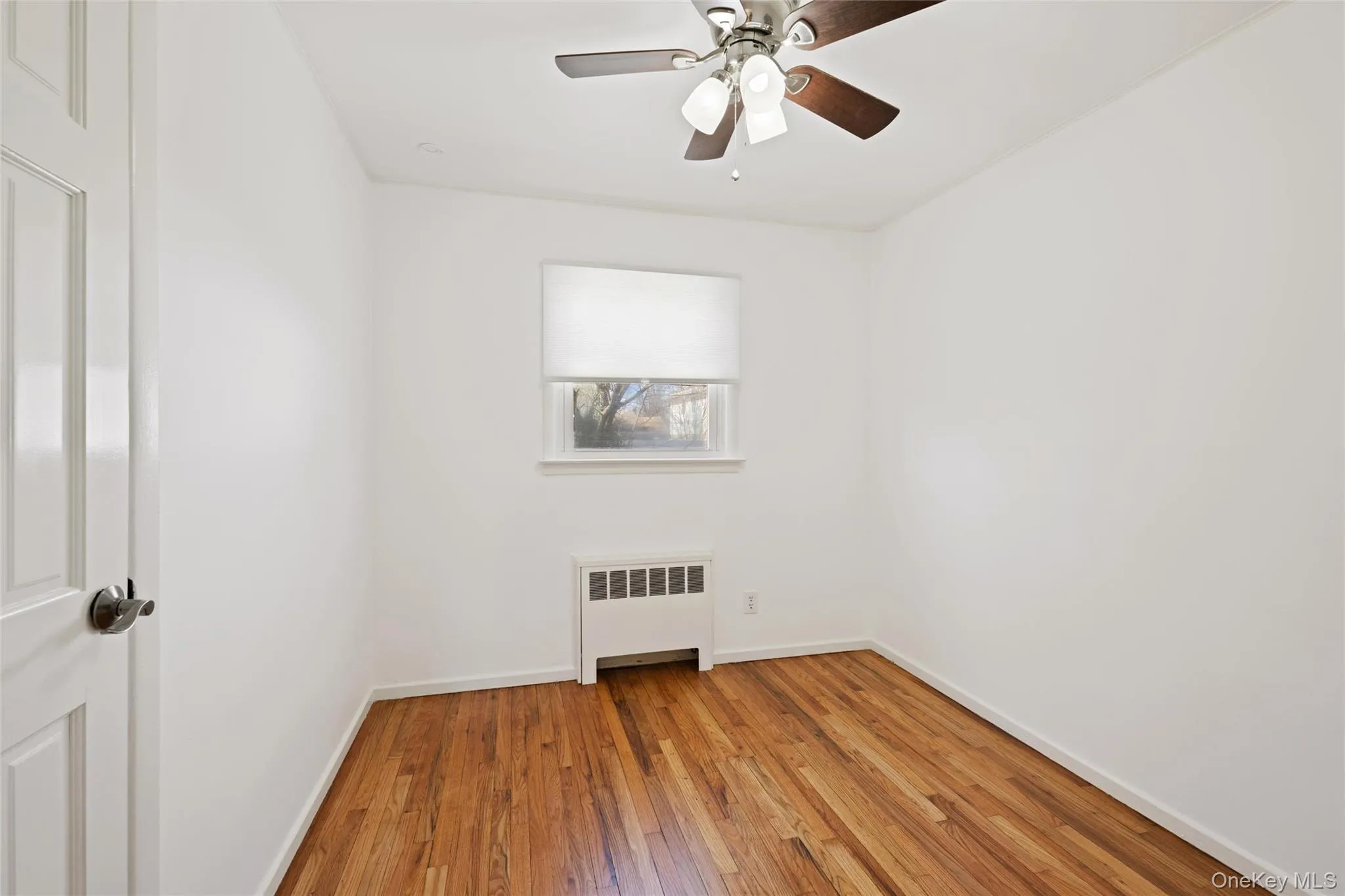 31 Evelyn Lane, Oyster Bay, NY, 3 Bedrooms Bedrooms, 6 Rooms Rooms,1 BathroomBathrooms,Residential Lease,For Rent,Evelyn,0,1026828 31 Evelyn Lane, Oyster Bay, NY, 3 Bedrooms Bedrooms, 6 Rooms Rooms,1 BathroomBathrooms,Residential Lease,For Rent,Evelyn,0,1026828