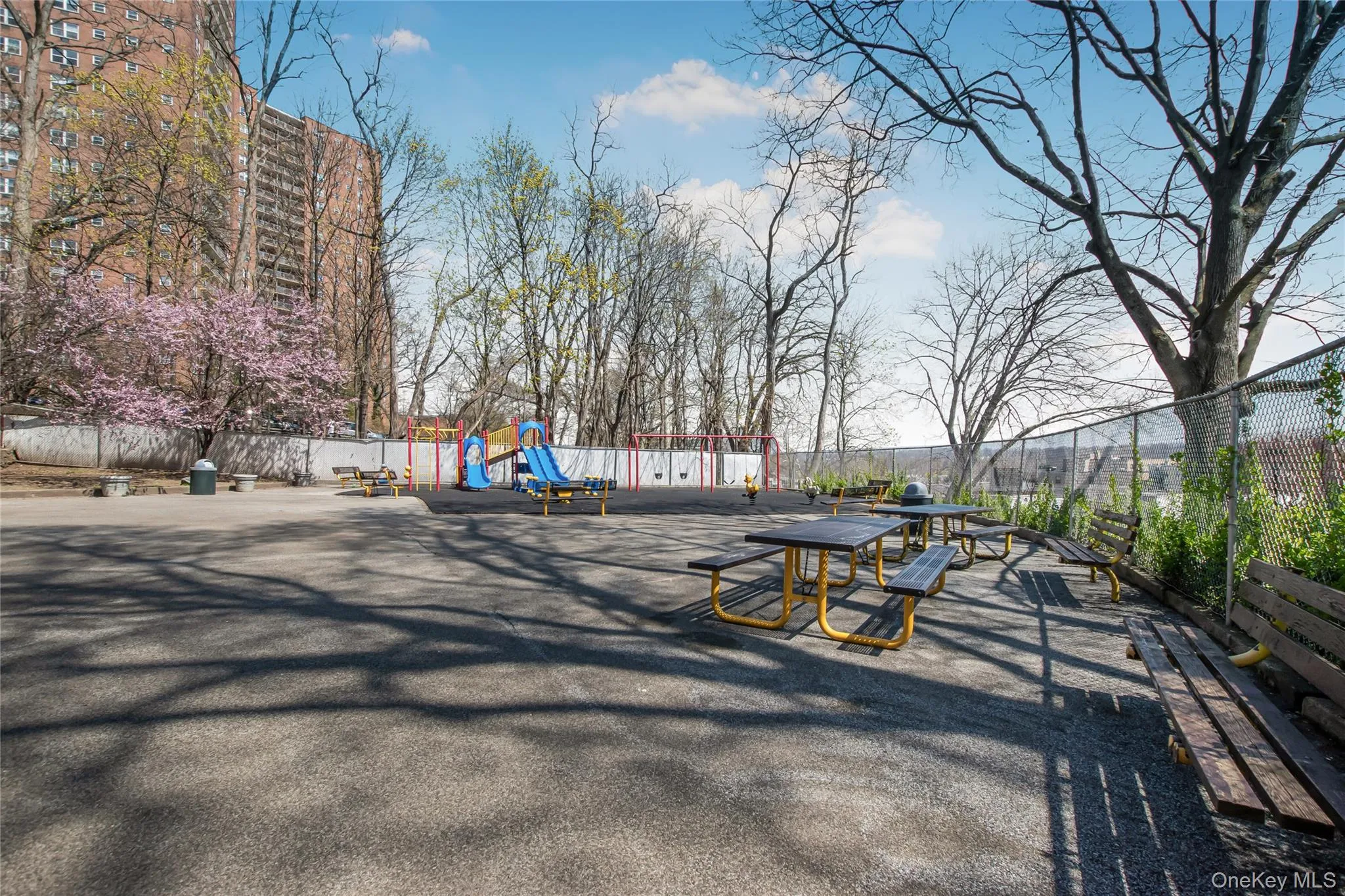 5645 Netherland Avenue, New York, NY, 2 Bedrooms Bedrooms, 4 Rooms Rooms,1 BathroomBathrooms,Residential,For Rent,Netherland,0,1026829 5645 Netherland Avenue, New York, NY, 2 Bedrooms Bedrooms, 4 Rooms Rooms,1 BathroomBathrooms,Residential,For Rent,Netherland,0,1026829