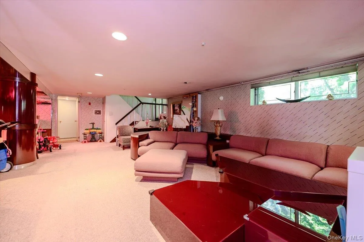 561 Golf Drive, Hempstead, NY, 5 Bedrooms Bedrooms, 11 Rooms Rooms,3 BathroomsBathrooms,Residential,For Rent,Golf,0,1026832 561 Golf Drive, Hempstead, NY, 5 Bedrooms Bedrooms, 11 Rooms Rooms,3 BathroomsBathrooms,Residential,For Rent,Golf,0,1026832