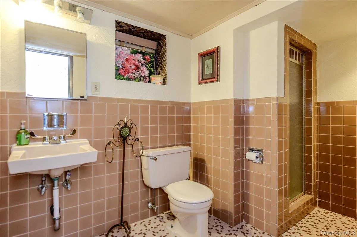 561 Golf Drive, Hempstead, NY, 5 Bedrooms Bedrooms, 11 Rooms Rooms,3 BathroomsBathrooms,Residential,For Rent,Golf,0,1026832 561 Golf Drive, Hempstead, NY, 5 Bedrooms Bedrooms, 11 Rooms Rooms,3 BathroomsBathrooms,Residential,For Rent,Golf,0,1026832