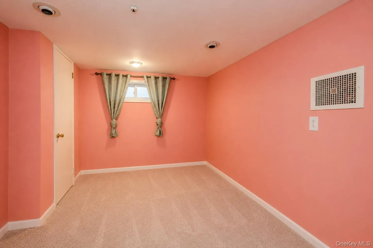 561 Golf Drive, Hempstead, NY, 5 Bedrooms Bedrooms, 11 Rooms Rooms,3 BathroomsBathrooms,Residential,For Rent,Golf,0,1026832 561 Golf Drive, Hempstead, NY, 5 Bedrooms Bedrooms, 11 Rooms Rooms,3 BathroomsBathrooms,Residential,For Rent,Golf,0,1026832