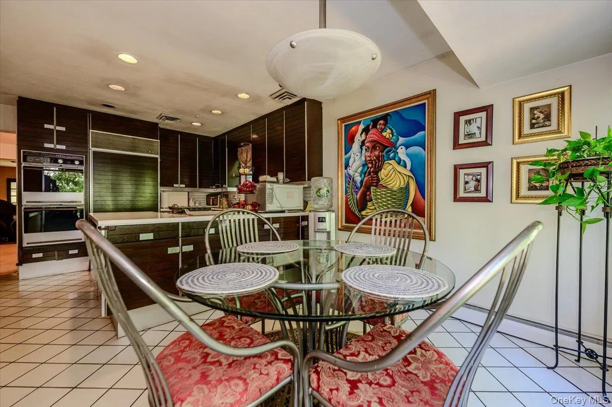 561 Golf Drive, Hempstead, NY, 5 Bedrooms Bedrooms, 11 Rooms Rooms,3 BathroomsBathrooms,Residential,For Rent,Golf,0,1026832 561 Golf Drive, Hempstead, NY, 5 Bedrooms Bedrooms, 11 Rooms Rooms,3 BathroomsBathrooms,Residential,For Rent,Golf,0,1026832