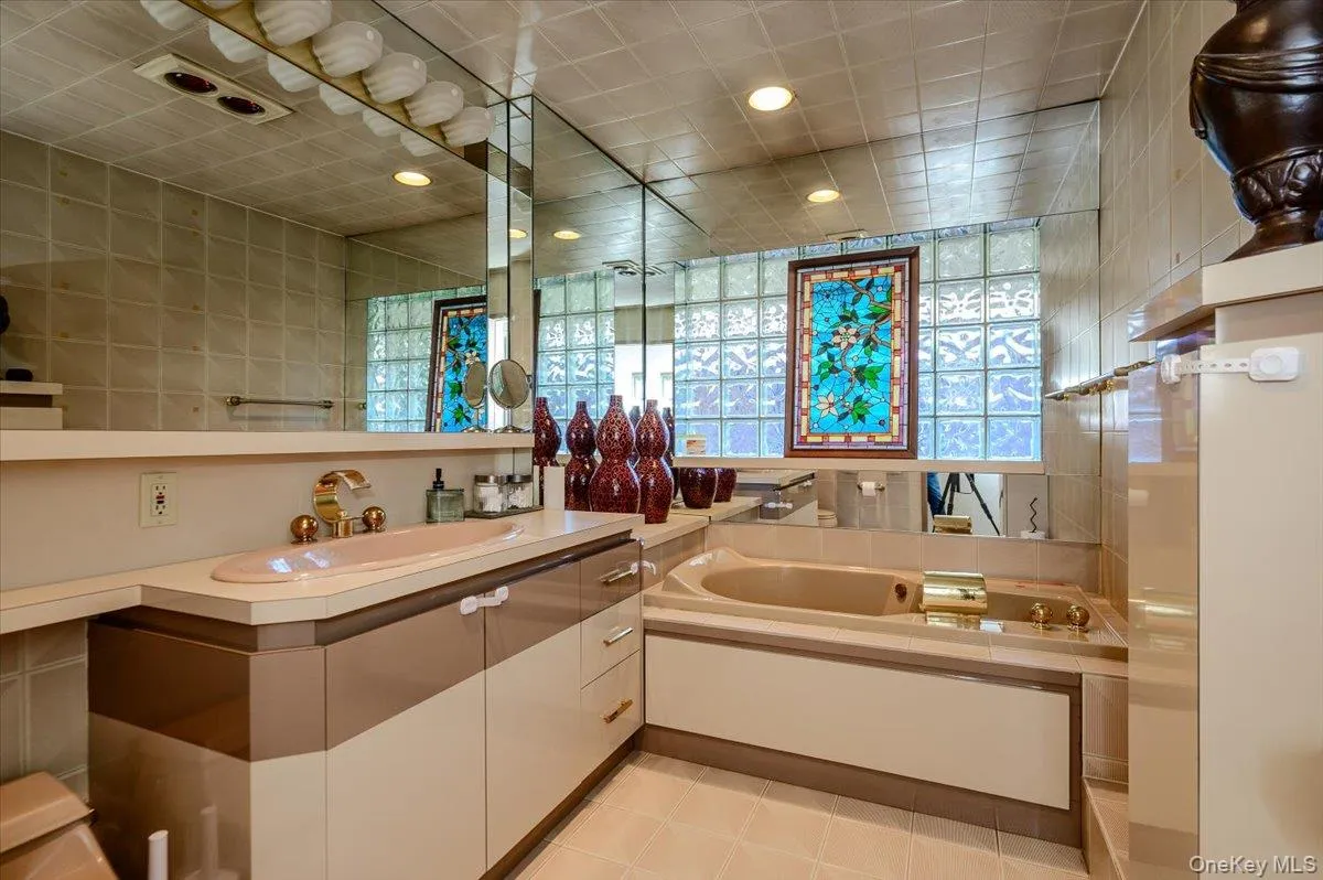 561 Golf Drive, Hempstead, NY, 5 Bedrooms Bedrooms, 11 Rooms Rooms,3 BathroomsBathrooms,Residential,For Rent,Golf,0,1026832 561 Golf Drive, Hempstead, NY, 5 Bedrooms Bedrooms, 11 Rooms Rooms,3 BathroomsBathrooms,Residential,For Rent,Golf,0,1026832