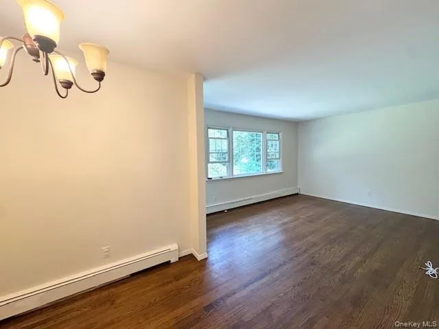 402 Thompson Street, Brookhaven, NY, 3 Bedrooms Bedrooms, 5 Rooms Rooms,1 BathroomBathrooms,Residential Lease,For Rent,Thompson,0,1026834 402 Thompson Street, Brookhaven, NY, 3 Bedrooms Bedrooms, 5 Rooms Rooms,1 BathroomBathrooms,Residential Lease,For Rent,Thompson,0,1026834