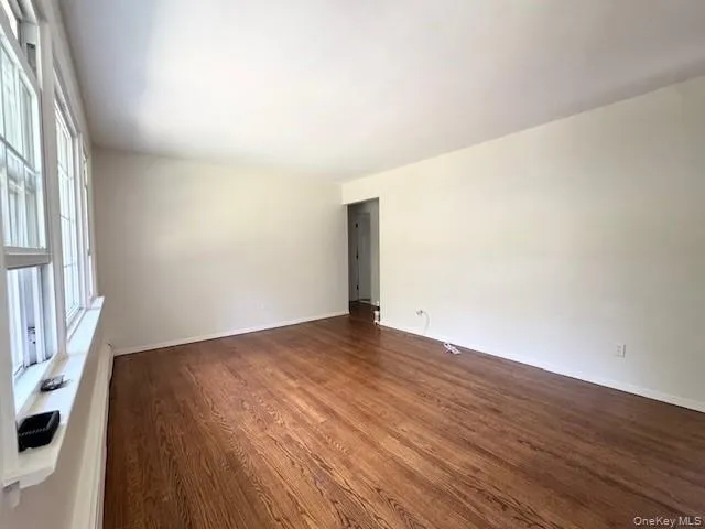 402 Thompson Street, Brookhaven, NY, 3 Bedrooms Bedrooms, 5 Rooms Rooms,1 BathroomBathrooms,Residential Lease,For Rent,Thompson,0,1026834 402 Thompson Street, Brookhaven, NY, 3 Bedrooms Bedrooms, 5 Rooms Rooms,1 BathroomBathrooms,Residential Lease,For Rent,Thompson,0,1026834