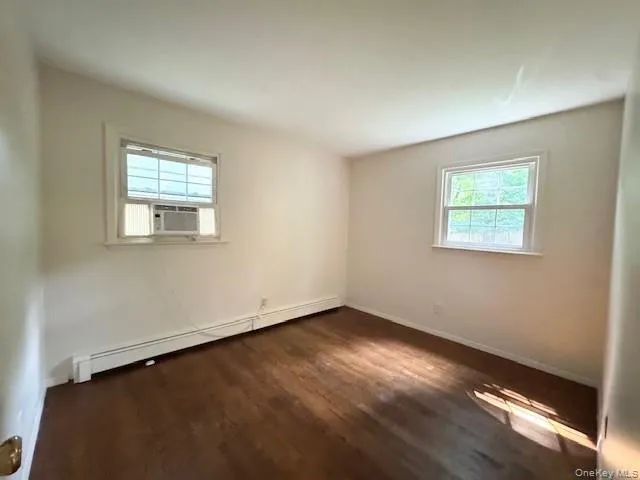 402 Thompson Street, Brookhaven, NY, 3 Bedrooms Bedrooms, 5 Rooms Rooms,1 BathroomBathrooms,Residential Lease,For Rent,Thompson,0,1026834 402 Thompson Street, Brookhaven, NY, 3 Bedrooms Bedrooms, 5 Rooms Rooms,1 BathroomBathrooms,Residential Lease,For Rent,Thompson,0,1026834
