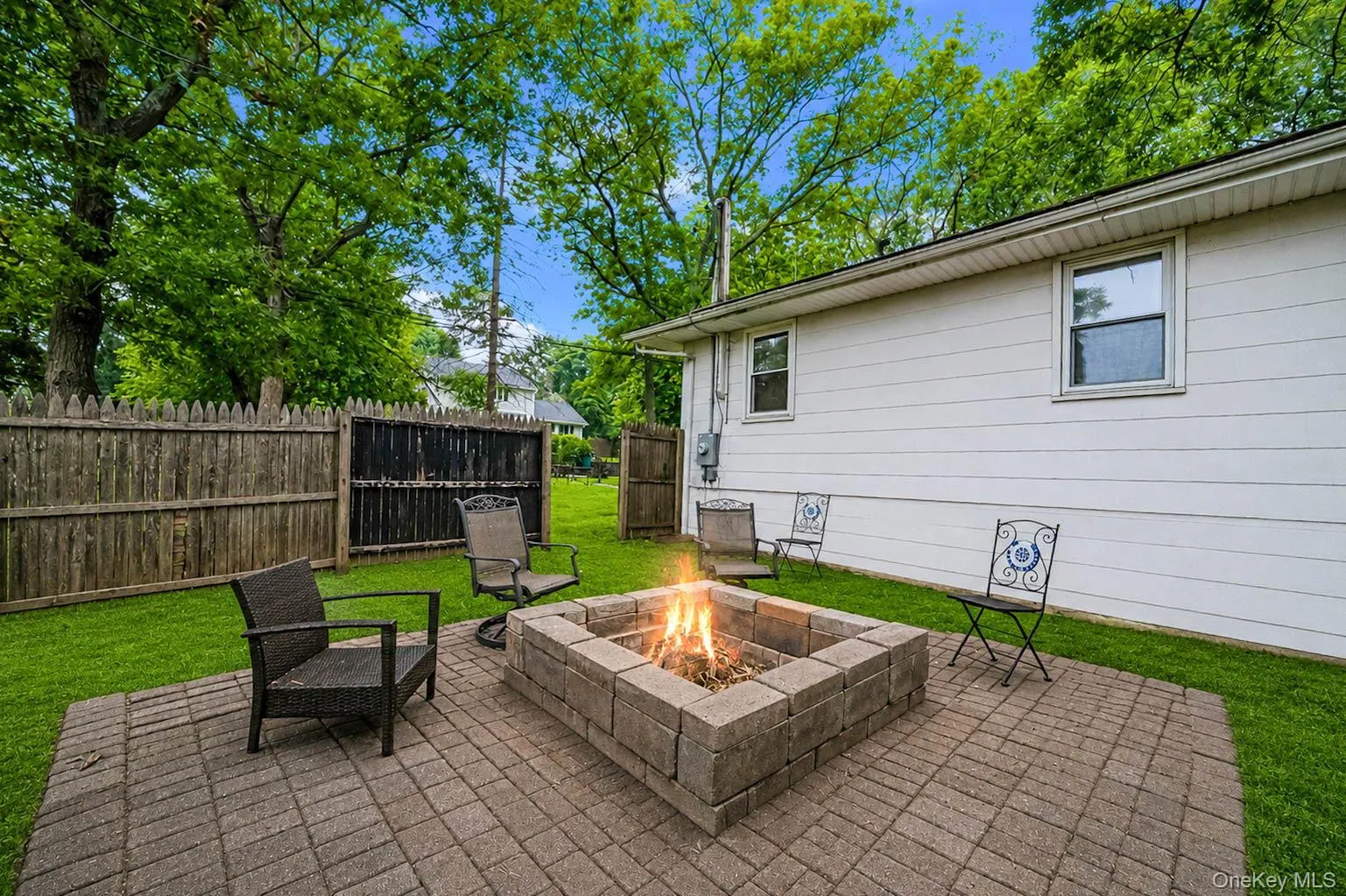 45 Dawn Road, Brookhaven, NY, 2 Bedrooms Bedrooms, 4 Rooms Rooms,1 BathroomBathrooms,Residential,For Rent,Dawn,0,1026835 45 Dawn Road, Brookhaven, NY, 2 Bedrooms Bedrooms, 4 Rooms Rooms,1 BathroomBathrooms,Residential,For Rent,Dawn,0,1026835