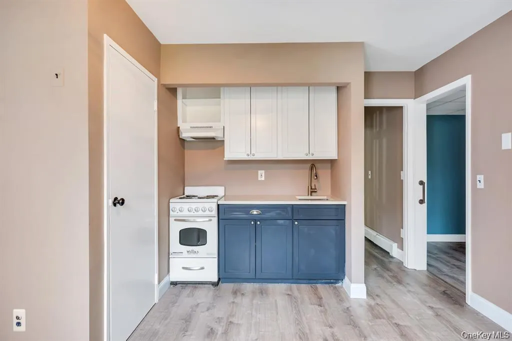 10 Ramblewood Road, Brookhaven, NY, 5 Bedrooms Bedrooms, 10 Rooms Rooms,3 BathroomsBathrooms,Residential,For Rent,Ramblewood,0,1026836 10 Ramblewood Road, Brookhaven, NY, 5 Bedrooms Bedrooms, 10 Rooms Rooms,3 BathroomsBathrooms,Residential,For Rent,Ramblewood,0,1026836