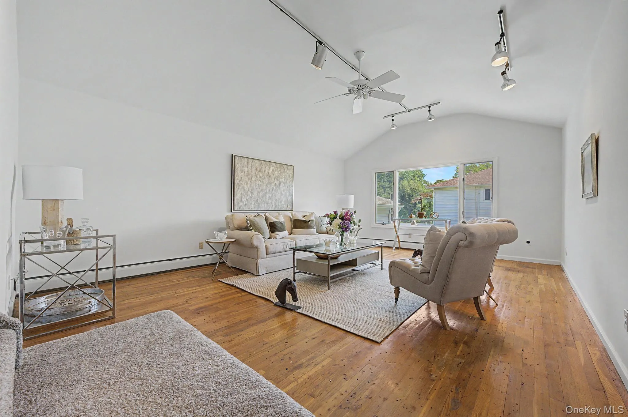 16 Cross Bow Lane, Smithtown, NY, 5 Bedrooms Bedrooms, 9 Rooms Rooms,3 BathroomsBathrooms,Residential,For Rent,Cross Bow,0,1026837 16 Cross Bow Lane, Smithtown, NY, 5 Bedrooms Bedrooms, 9 Rooms Rooms,3 BathroomsBathrooms,Residential,For Rent,Cross Bow,0,1026837