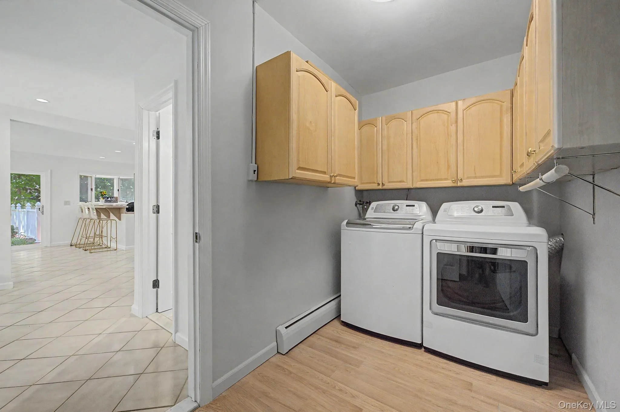 16 Cross Bow Lane, Smithtown, NY, 5 Bedrooms Bedrooms, 9 Rooms Rooms,3 BathroomsBathrooms,Residential,For Rent,Cross Bow,0,1026837 16 Cross Bow Lane, Smithtown, NY, 5 Bedrooms Bedrooms, 9 Rooms Rooms,3 BathroomsBathrooms,Residential,For Rent,Cross Bow,0,1026837