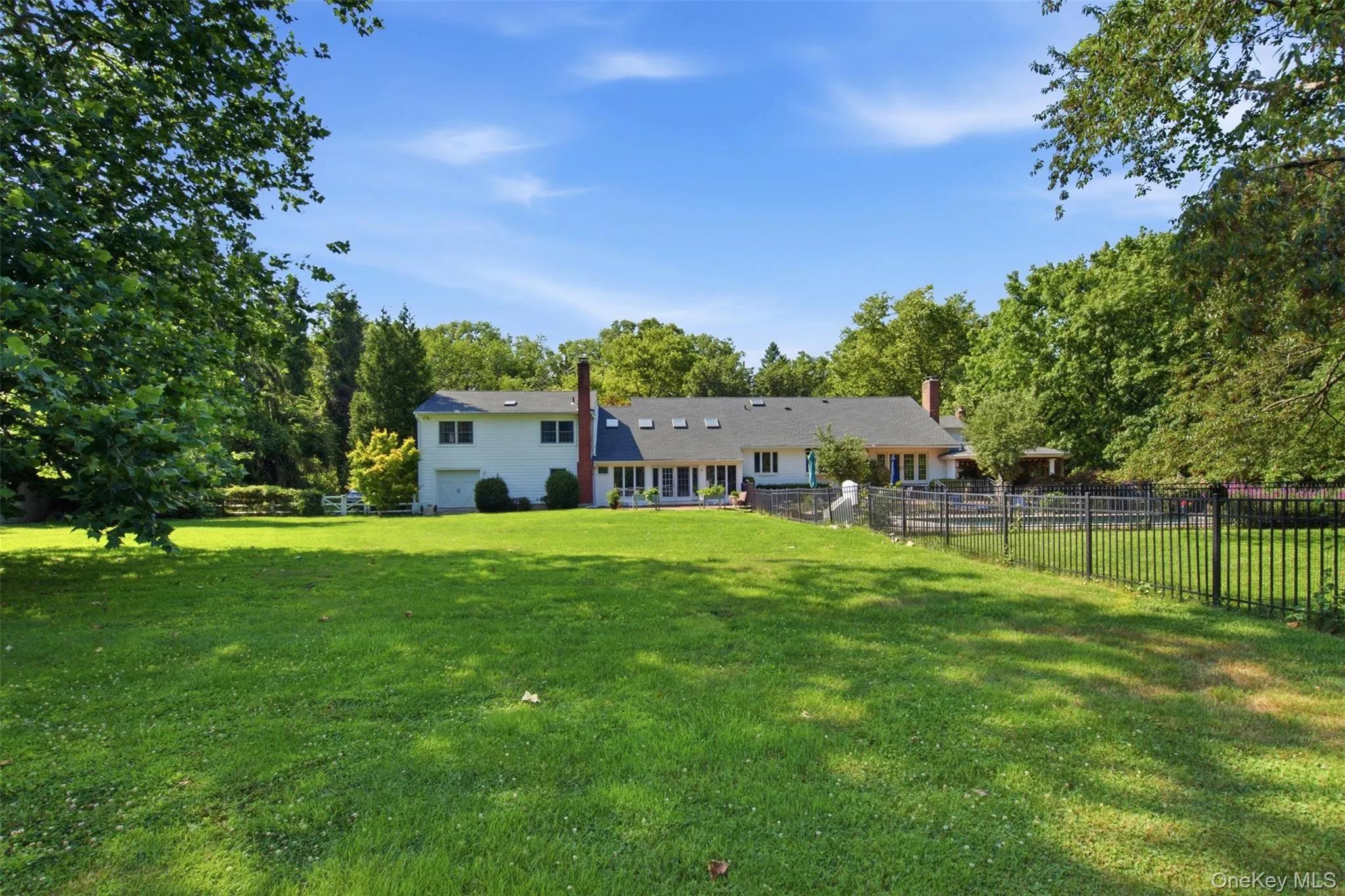 27 School Lane, Huntington, NY, 5 Bedrooms Bedrooms, 10 Rooms Rooms,4 BathroomsBathrooms,Residential,For Rent,School,0,1026840 27 School Lane, Huntington, NY, 5 Bedrooms Bedrooms, 10 Rooms Rooms,4 BathroomsBathrooms,Residential,For Rent,School,0,1026840