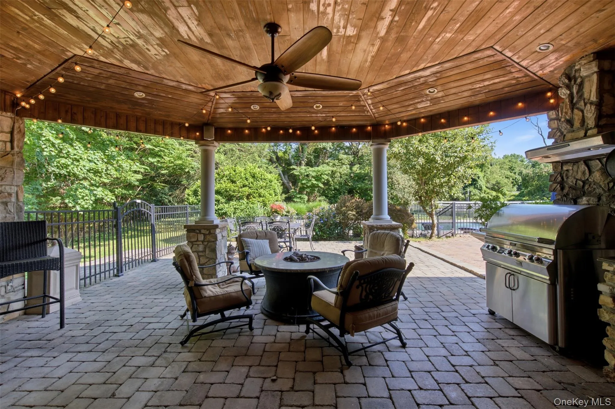 27 School Lane, Huntington, NY, 5 Bedrooms Bedrooms, 10 Rooms Rooms,4 BathroomsBathrooms,Residential,For Rent,School,0,1026840 27 School Lane, Huntington, NY, 5 Bedrooms Bedrooms, 10 Rooms Rooms,4 BathroomsBathrooms,Residential,For Rent,School,0,1026840