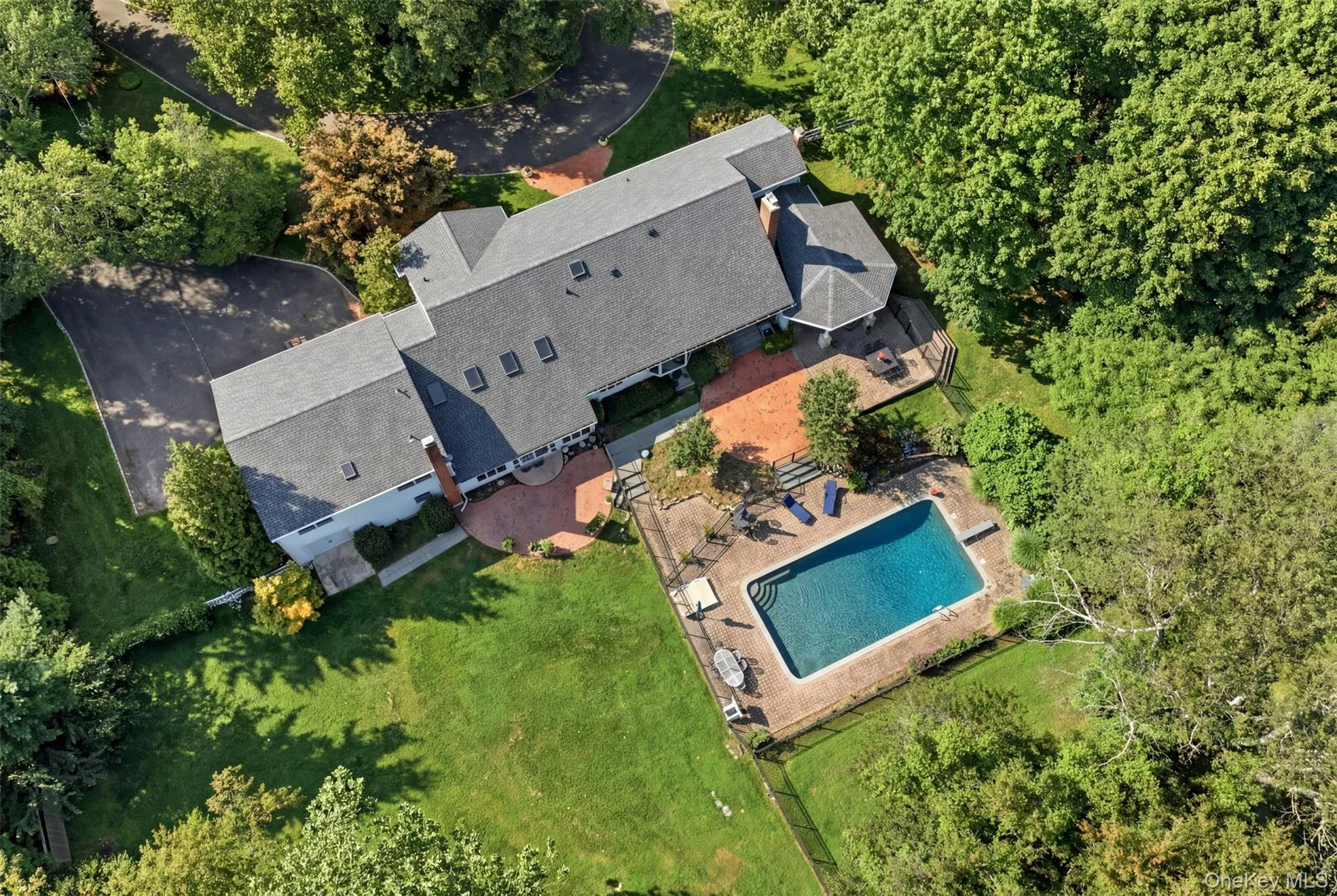 27 School Lane, Huntington, NY, 5 Bedrooms Bedrooms, 10 Rooms Rooms,4 BathroomsBathrooms,Residential,For Rent,School,0,1026840 27 School Lane, Huntington, NY, 5 Bedrooms Bedrooms, 10 Rooms Rooms,4 BathroomsBathrooms,Residential,For Rent,School,0,1026840