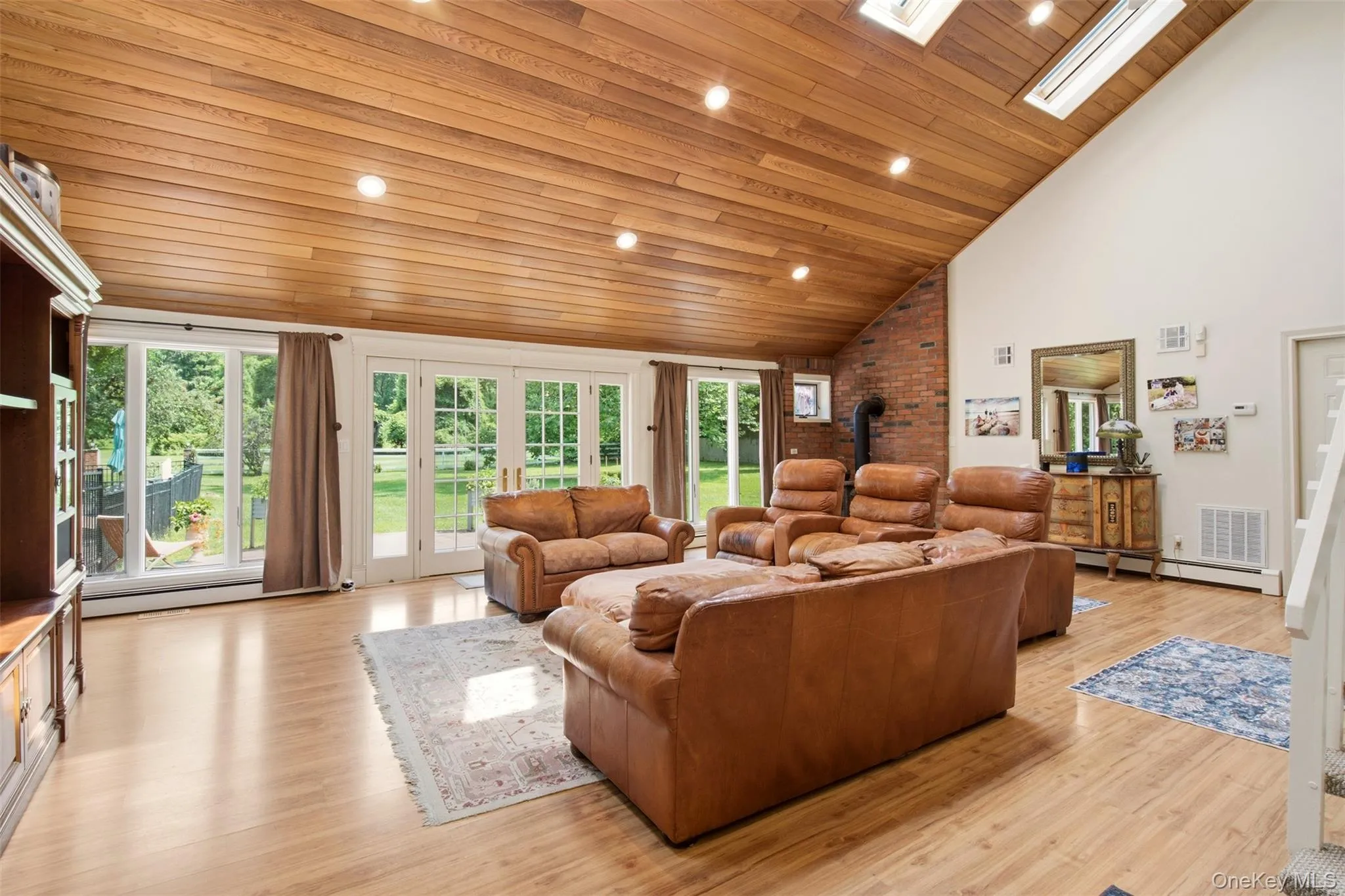 27 School Lane, Huntington, NY, 5 Bedrooms Bedrooms, 10 Rooms Rooms,4 BathroomsBathrooms,Residential,For Rent,School,0,1026840 27 School Lane, Huntington, NY, 5 Bedrooms Bedrooms, 10 Rooms Rooms,4 BathroomsBathrooms,Residential,For Rent,School,0,1026840