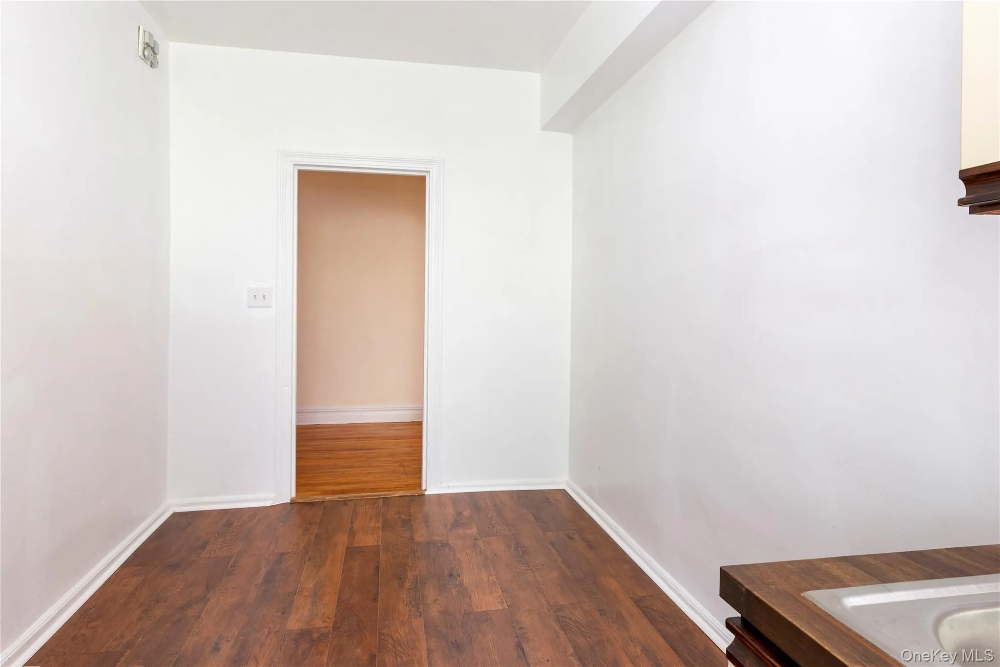 3656 Johnson Avenue, New York, NY, 1 Bedroom Bedrooms, 3 Rooms Rooms,1 BathroomBathrooms,Residential,For Rent,Johnson,0,1026841 3656 Johnson Avenue, New York, NY, 1 Bedroom Bedrooms, 3 Rooms Rooms,1 BathroomBathrooms,Residential,For Rent,Johnson,0,1026841
