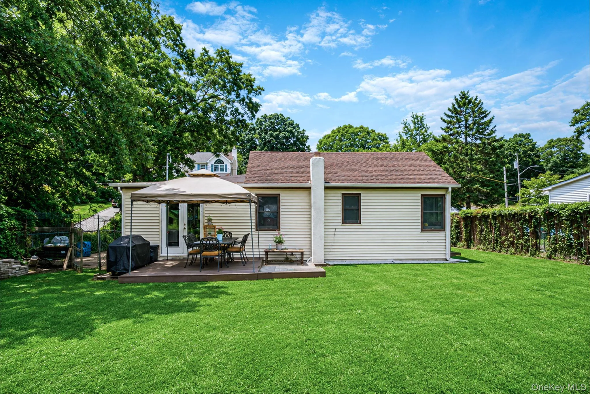 67 Bullard Street, Brookhaven, NY, 3 Bedrooms Bedrooms, 6 Rooms Rooms,1 BathroomBathrooms,Residential,For Rent,Bullard,0,1026847 67 Bullard Street, Brookhaven, NY, 3 Bedrooms Bedrooms, 6 Rooms Rooms,1 BathroomBathrooms,Residential,For Rent,Bullard,0,1026847