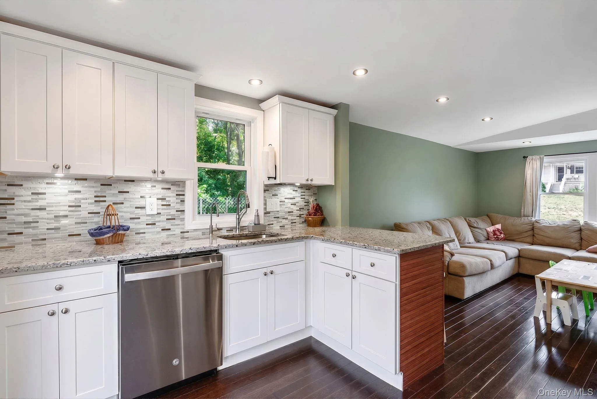 67 Bullard Street, Brookhaven, NY, 3 Bedrooms Bedrooms, 6 Rooms Rooms,1 BathroomBathrooms,Residential,For Rent,Bullard,0,1026847 67 Bullard Street, Brookhaven, NY, 3 Bedrooms Bedrooms, 6 Rooms Rooms,1 BathroomBathrooms,Residential,For Rent,Bullard,0,1026847