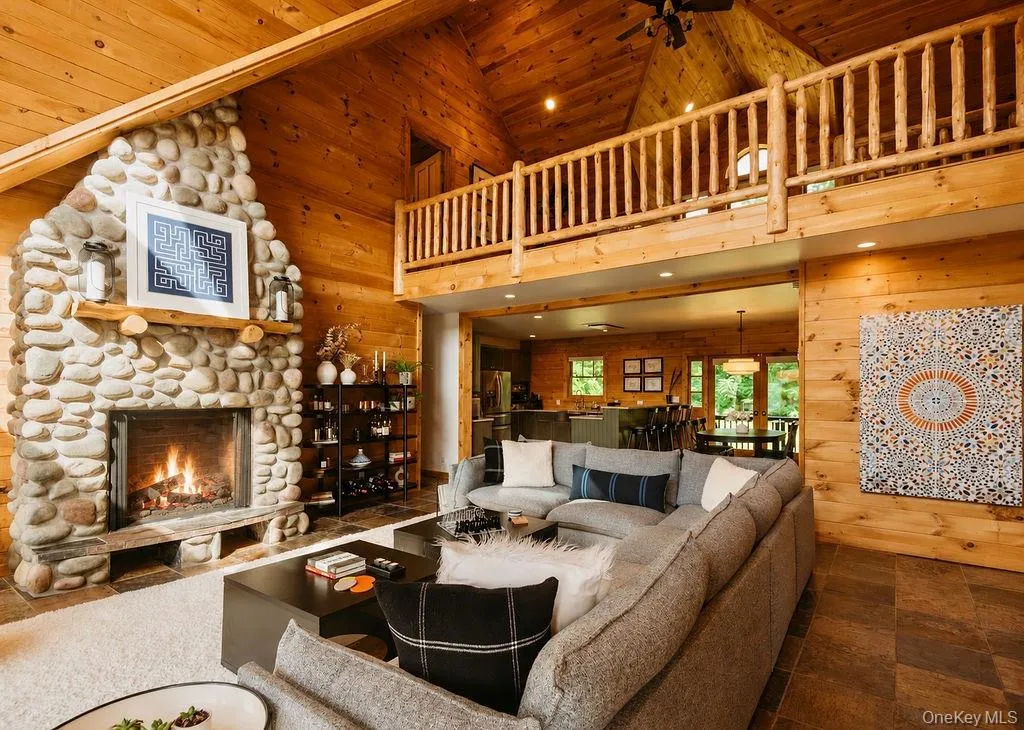 86 Sunset View Drive, Saugerties, NY, 4 Bedrooms Bedrooms, 8 Rooms Rooms,3 BathroomsBathrooms,Residential,For Rent,Sunset View,0,1026853 86 Sunset View Drive, Saugerties, NY, 4 Bedrooms Bedrooms, 8 Rooms Rooms,3 BathroomsBathrooms,Residential,For Rent,Sunset View,0,1026853