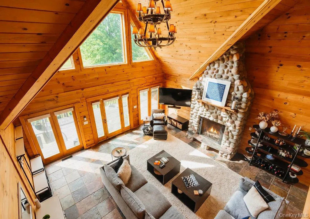 86 Sunset View Drive, Saugerties, NY, 4 Bedrooms Bedrooms, 8 Rooms Rooms,3 BathroomsBathrooms,Residential,For Rent,Sunset View,0,1026853 86 Sunset View Drive, Saugerties, NY, 4 Bedrooms Bedrooms, 8 Rooms Rooms,3 BathroomsBathrooms,Residential,For Rent,Sunset View,0,1026853