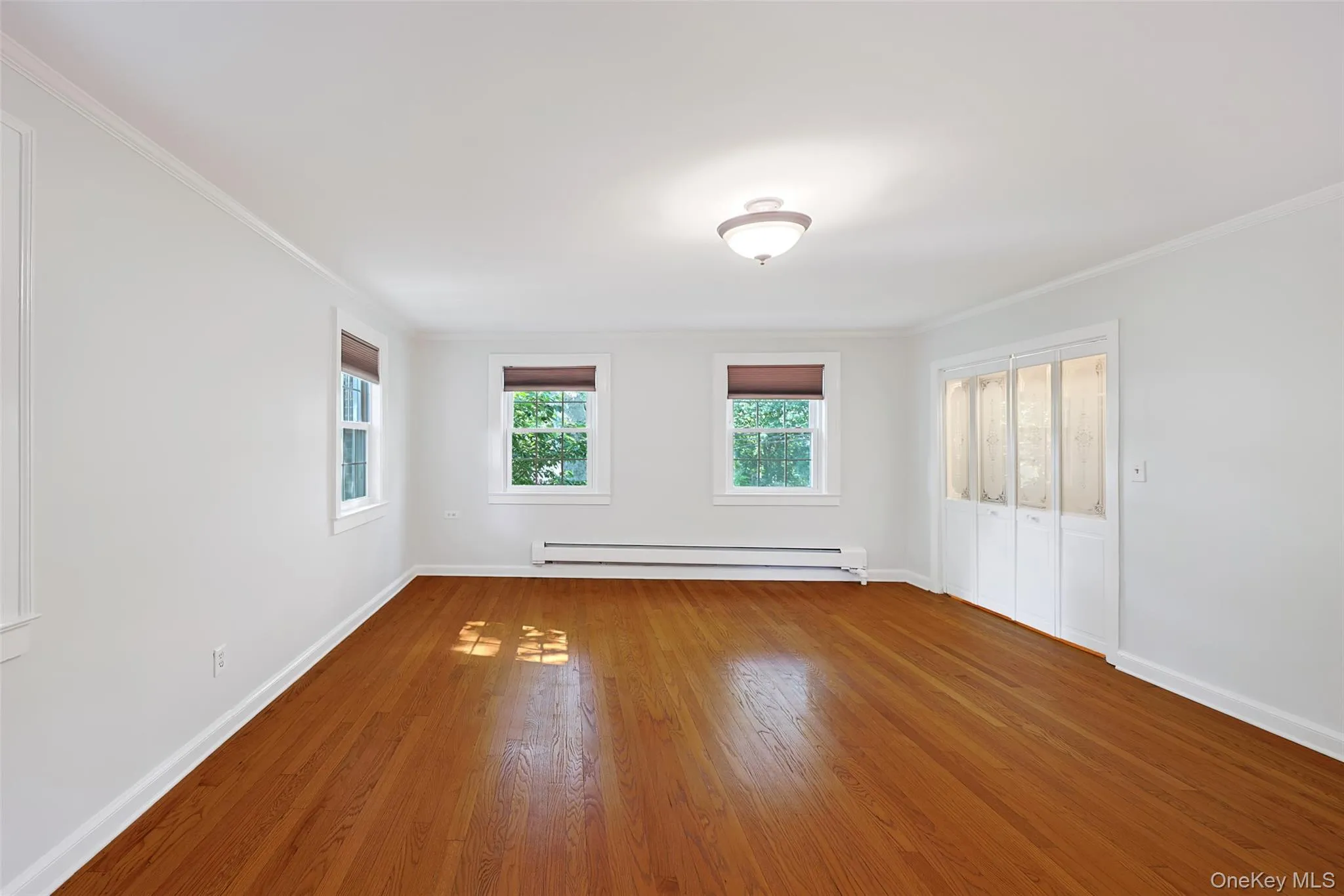 280 Park Avenue, North Hempstead, NY, 3 Bedrooms Bedrooms, 7 Rooms Rooms,2 BathroomsBathrooms,Residential Lease,For Rent,Park,0,1026855 280 Park Avenue, North Hempstead, NY, 3 Bedrooms Bedrooms, 7 Rooms Rooms,2 BathroomsBathrooms,Residential Lease,For Rent,Park,0,1026855