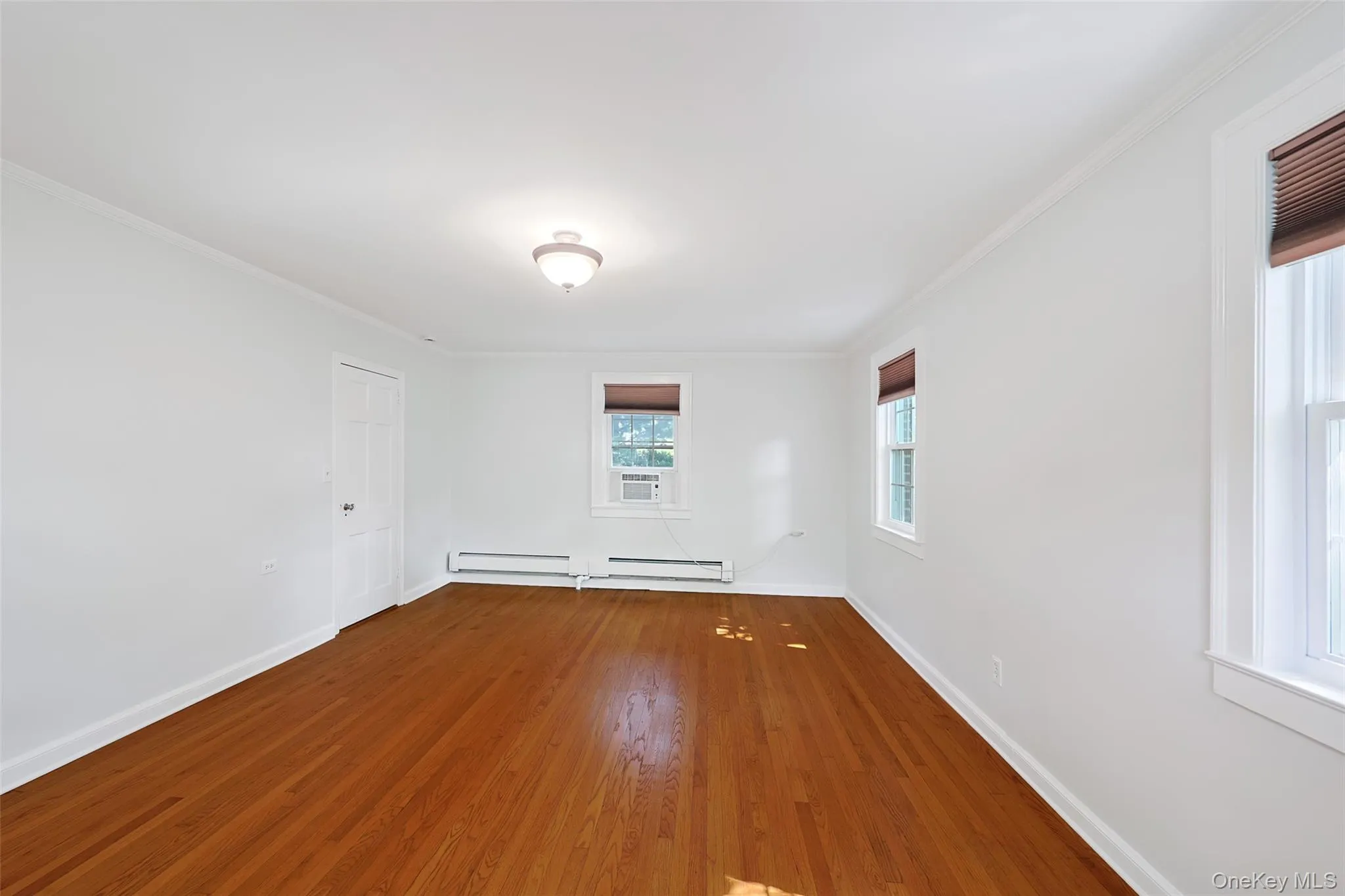 280 Park Avenue, North Hempstead, NY, 3 Bedrooms Bedrooms, 7 Rooms Rooms,2 BathroomsBathrooms,Residential Lease,For Rent,Park,0,1026855 280 Park Avenue, North Hempstead, NY, 3 Bedrooms Bedrooms, 7 Rooms Rooms,2 BathroomsBathrooms,Residential Lease,For Rent,Park,0,1026855