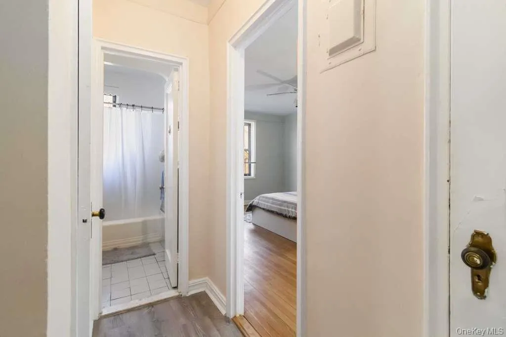 69-10 Yellowstone Boulevard, New York, NY, 1 Bedroom Bedrooms, 4 Rooms Rooms,1 BathroomBathrooms,Residential,For Rent,Yellowstone,0,1026857 69-10 Yellowstone Boulevard, New York, NY, 1 Bedroom Bedrooms, 4 Rooms Rooms,1 BathroomBathrooms,Residential,For Rent,Yellowstone,0,1026857