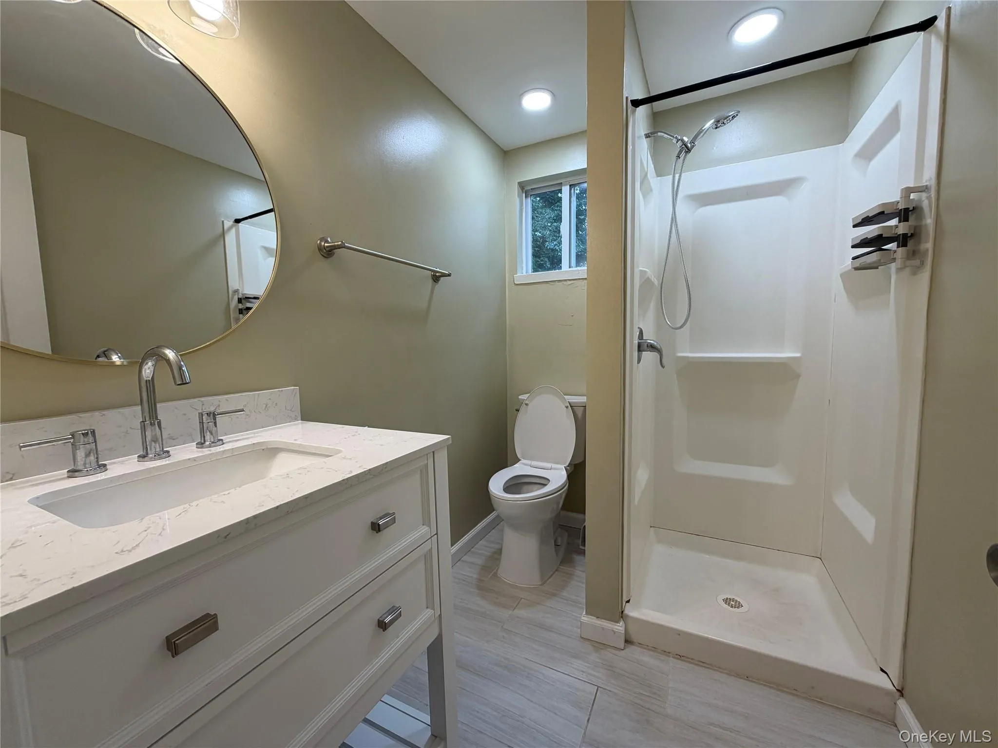 196 Sterling Street, Brookhaven, NY, 4 Bedrooms Bedrooms, 8 Rooms Rooms,2 BathroomsBathrooms,Residential Lease,For Rent,Sterling,0,1026858 196 Sterling Street, Brookhaven, NY, 4 Bedrooms Bedrooms, 8 Rooms Rooms,2 BathroomsBathrooms,Residential Lease,For Rent,Sterling,0,1026858