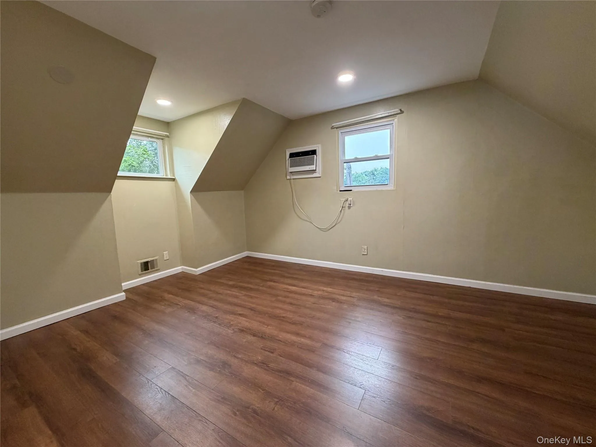 196 Sterling Street, Brookhaven, NY, 4 Bedrooms Bedrooms, 8 Rooms Rooms,2 BathroomsBathrooms,Residential Lease,For Rent,Sterling,0,1026858 196 Sterling Street, Brookhaven, NY, 4 Bedrooms Bedrooms, 8 Rooms Rooms,2 BathroomsBathrooms,Residential Lease,For Rent,Sterling,0,1026858