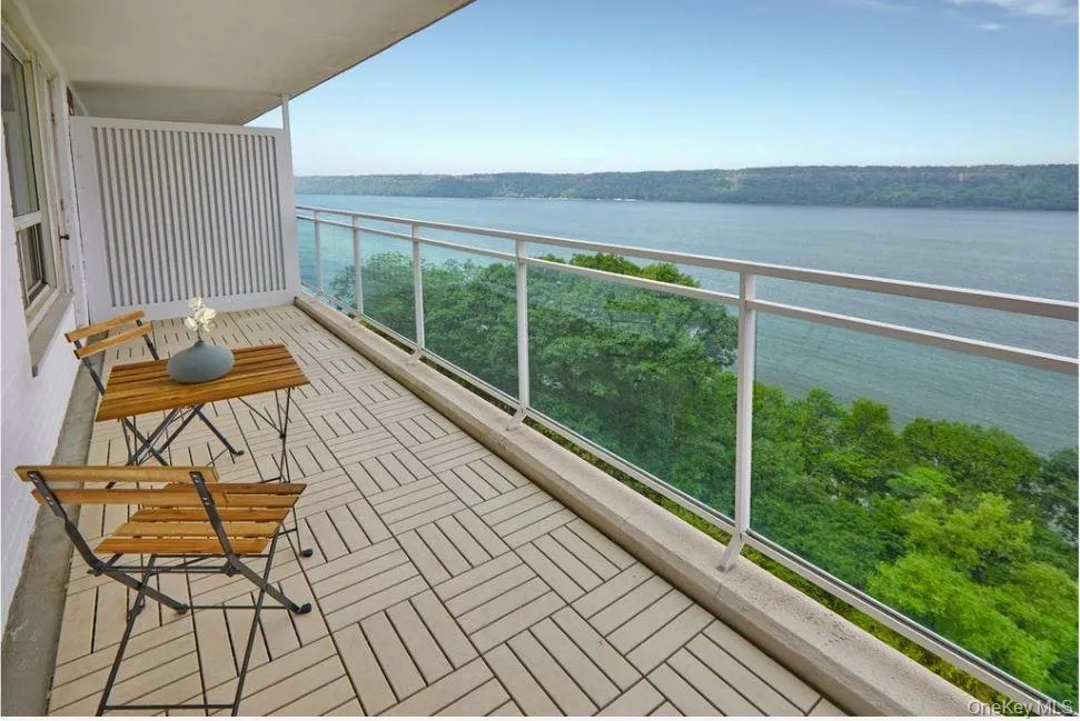 2575 Palisade Avenue, New York, NY, 3 Bedrooms Bedrooms, 5 Rooms Rooms,1 BathroomBathrooms,Residential,For Rent,Palisade,0,1026860 2575 Palisade Avenue, New York, NY, 3 Bedrooms Bedrooms, 5 Rooms Rooms,1 BathroomBathrooms,Residential,For Rent,Palisade,0,1026860
