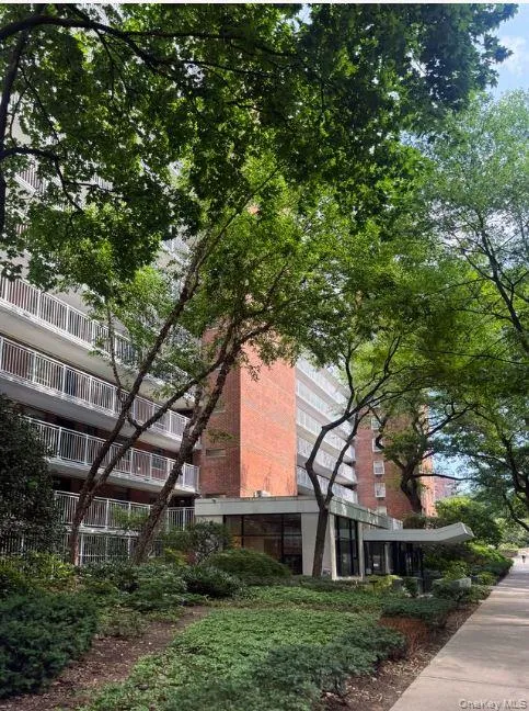 2575 Palisade Avenue, New York, NY, 3 Bedrooms Bedrooms, 5 Rooms Rooms,1 BathroomBathrooms,Residential,For Rent,Palisade,0,1026860 2575 Palisade Avenue, New York, NY, 3 Bedrooms Bedrooms, 5 Rooms Rooms,1 BathroomBathrooms,Residential,For Rent,Palisade,0,1026860