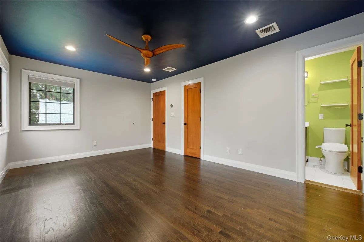 2 Cornwall Lane, North Hempstead, NY, 3 Bedrooms Bedrooms, 6 Rooms Rooms,2 BathroomsBathrooms,Residential Lease,For Rent,Cornwall,0,1026867 2 Cornwall Lane, North Hempstead, NY, 3 Bedrooms Bedrooms, 6 Rooms Rooms,2 BathroomsBathrooms,Residential Lease,For Rent,Cornwall,0,1026867