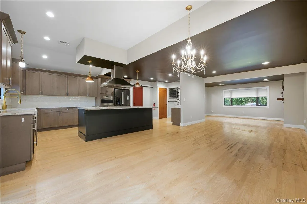 2 Cornwall Lane, North Hempstead, NY, 3 Bedrooms Bedrooms, 6 Rooms Rooms,2 BathroomsBathrooms,Residential Lease,For Rent,Cornwall,0,1026867 2 Cornwall Lane, North Hempstead, NY, 3 Bedrooms Bedrooms, 6 Rooms Rooms,2 BathroomsBathrooms,Residential Lease,For Rent,Cornwall,0,1026867