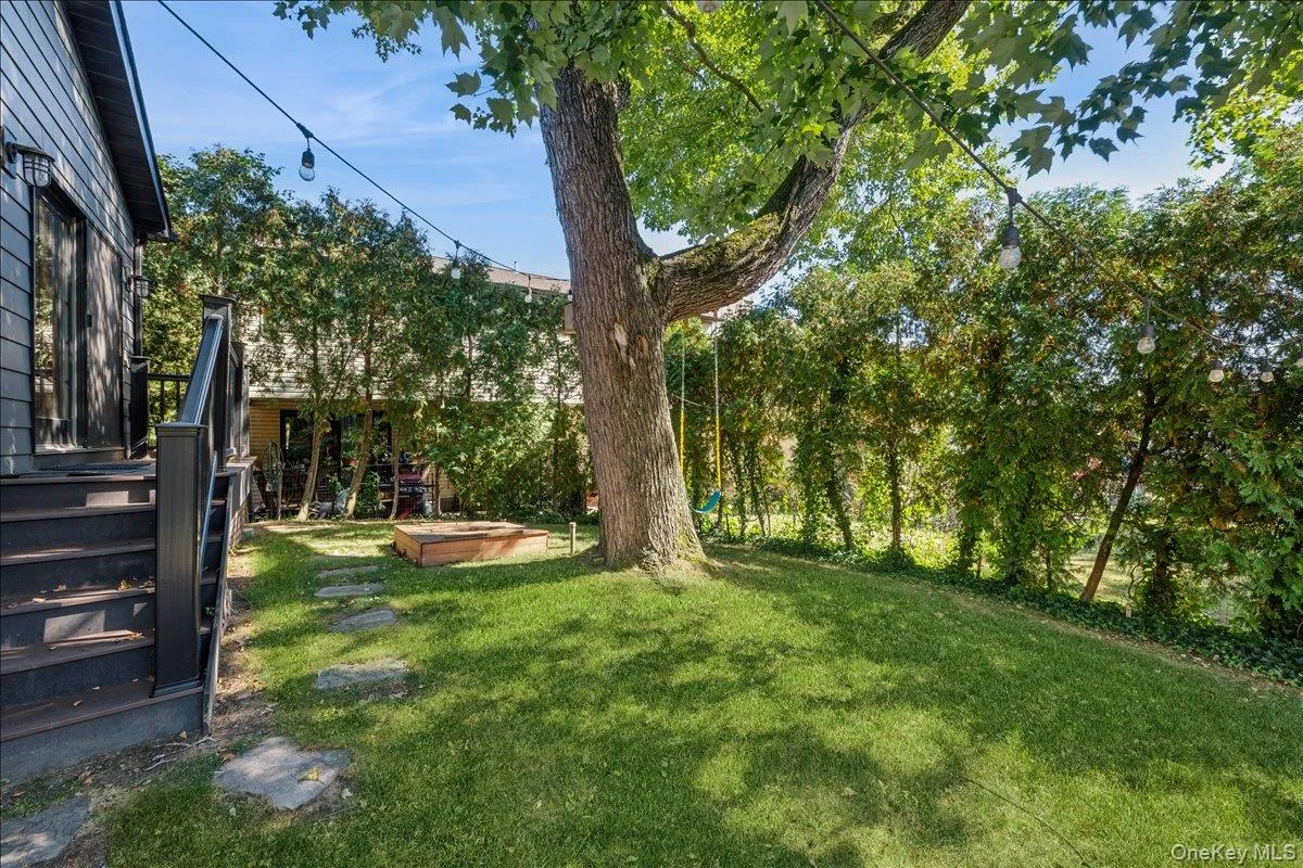 2 Cornwall Lane, North Hempstead, NY, 3 Bedrooms Bedrooms, 6 Rooms Rooms,2 BathroomsBathrooms,Residential Lease,For Rent,Cornwall,0,1026867 2 Cornwall Lane, North Hempstead, NY, 3 Bedrooms Bedrooms, 6 Rooms Rooms,2 BathroomsBathrooms,Residential Lease,For Rent,Cornwall,0,1026867