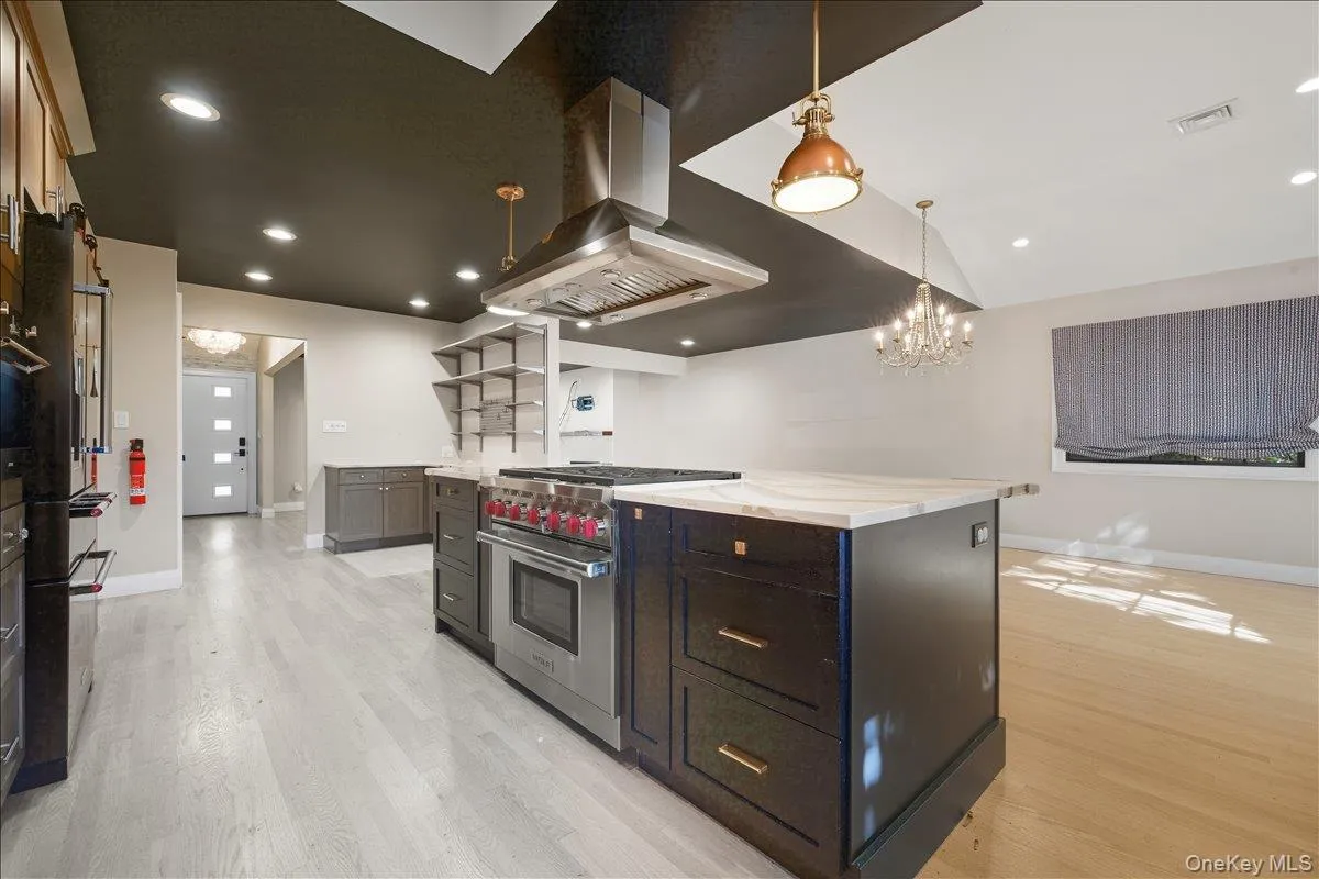 2 Cornwall Lane, North Hempstead, NY, 3 Bedrooms Bedrooms, 6 Rooms Rooms,2 BathroomsBathrooms,Residential Lease,For Rent,Cornwall,0,1026867 2 Cornwall Lane, North Hempstead, NY, 3 Bedrooms Bedrooms, 6 Rooms Rooms,2 BathroomsBathrooms,Residential Lease,For Rent,Cornwall,0,1026867