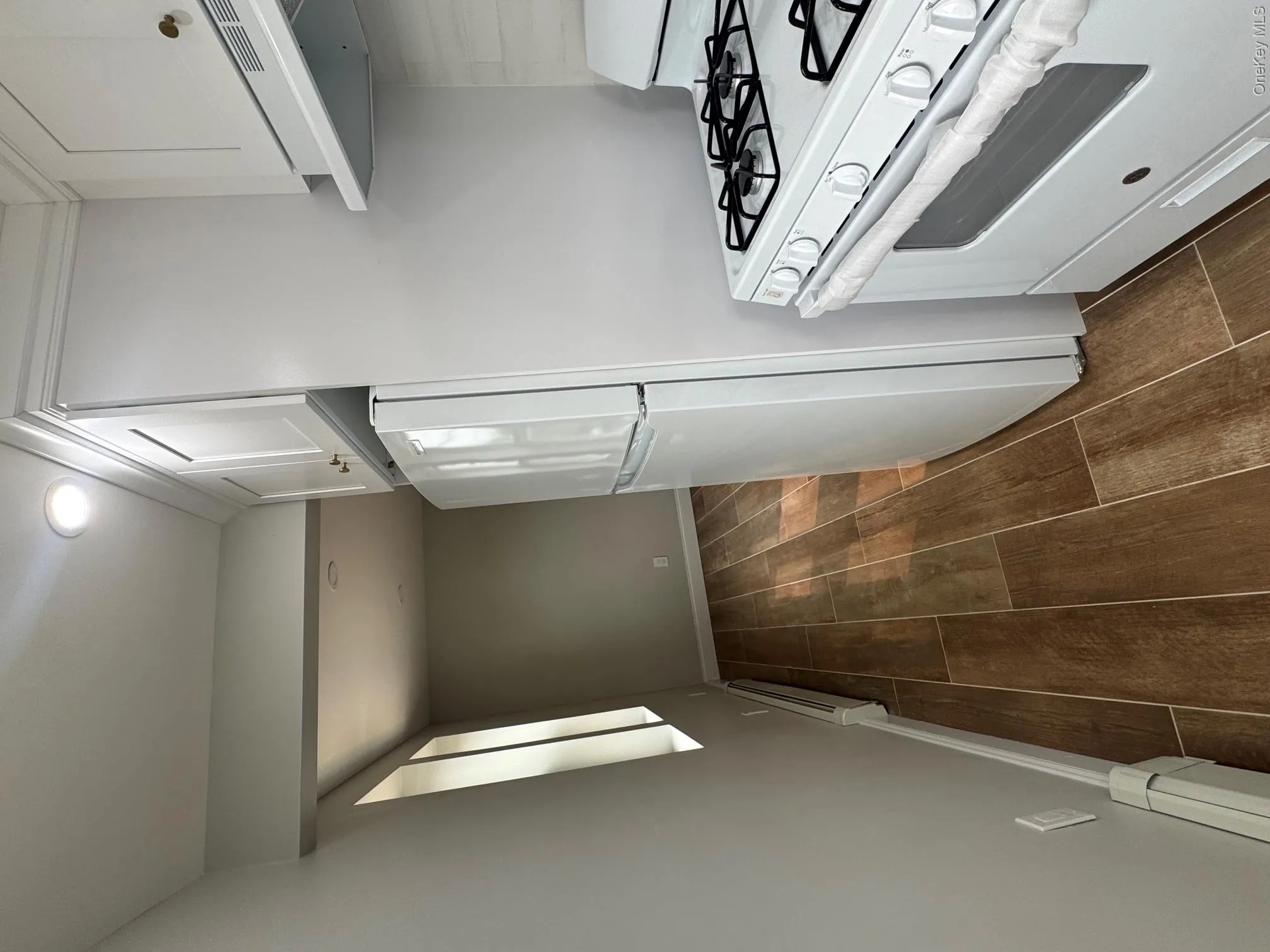 233 Franklin Street, Hempstead, NY, 1 Bedroom Bedrooms, 4 Rooms Rooms,1 BathroomBathrooms,Residential Lease,For Rent,Franklin,0,1026871 233 Franklin Street, Hempstead, NY, 1 Bedroom Bedrooms, 4 Rooms Rooms,1 BathroomBathrooms,Residential Lease,For Rent,Franklin,0,1026871
