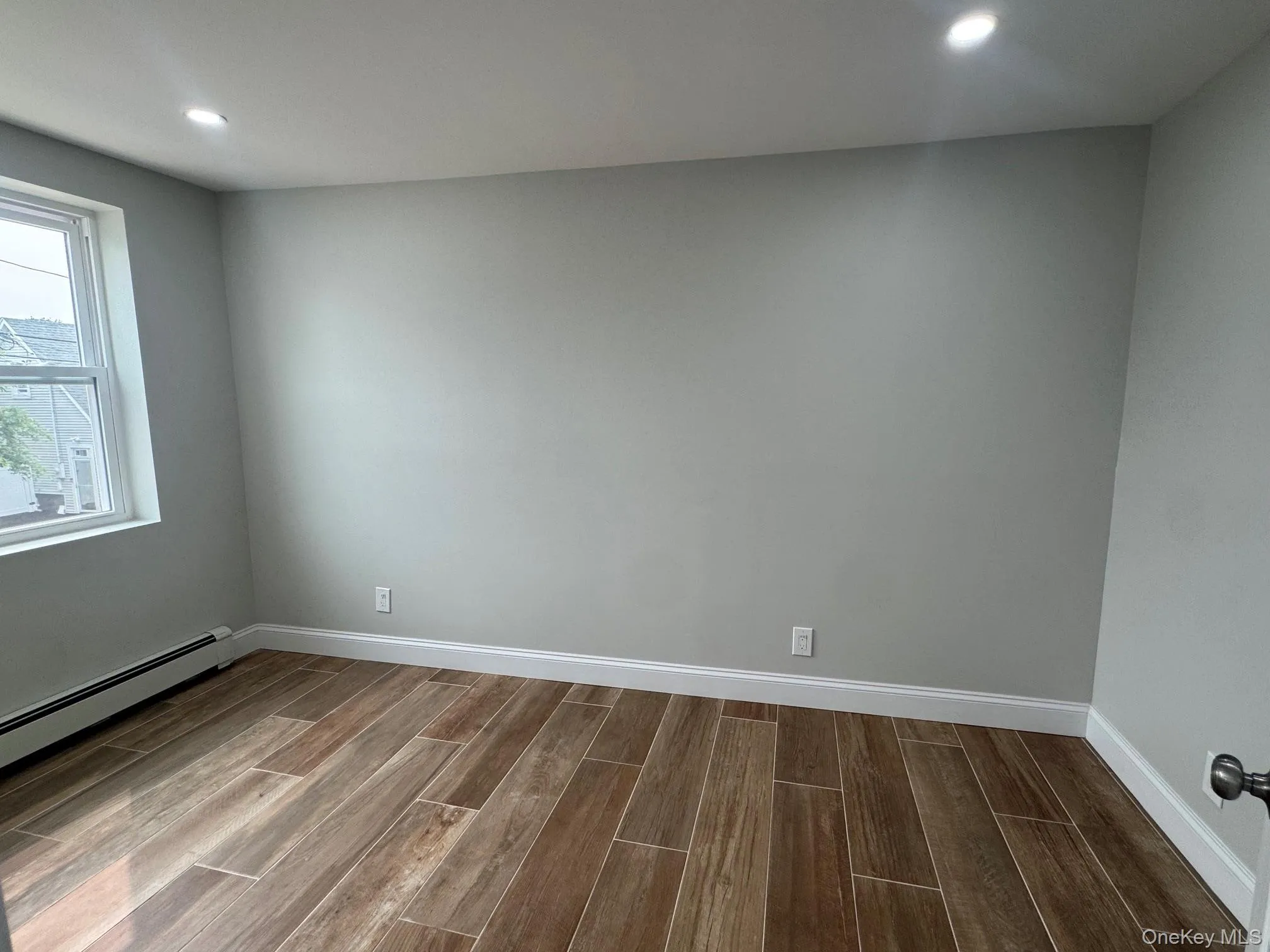 233 Franklin Street, Hempstead, NY, 1 Bedroom Bedrooms, 4 Rooms Rooms,1 BathroomBathrooms,Residential Lease,For Rent,Franklin,0,1026871 233 Franklin Street, Hempstead, NY, 1 Bedroom Bedrooms, 4 Rooms Rooms,1 BathroomBathrooms,Residential Lease,For Rent,Franklin,0,1026871