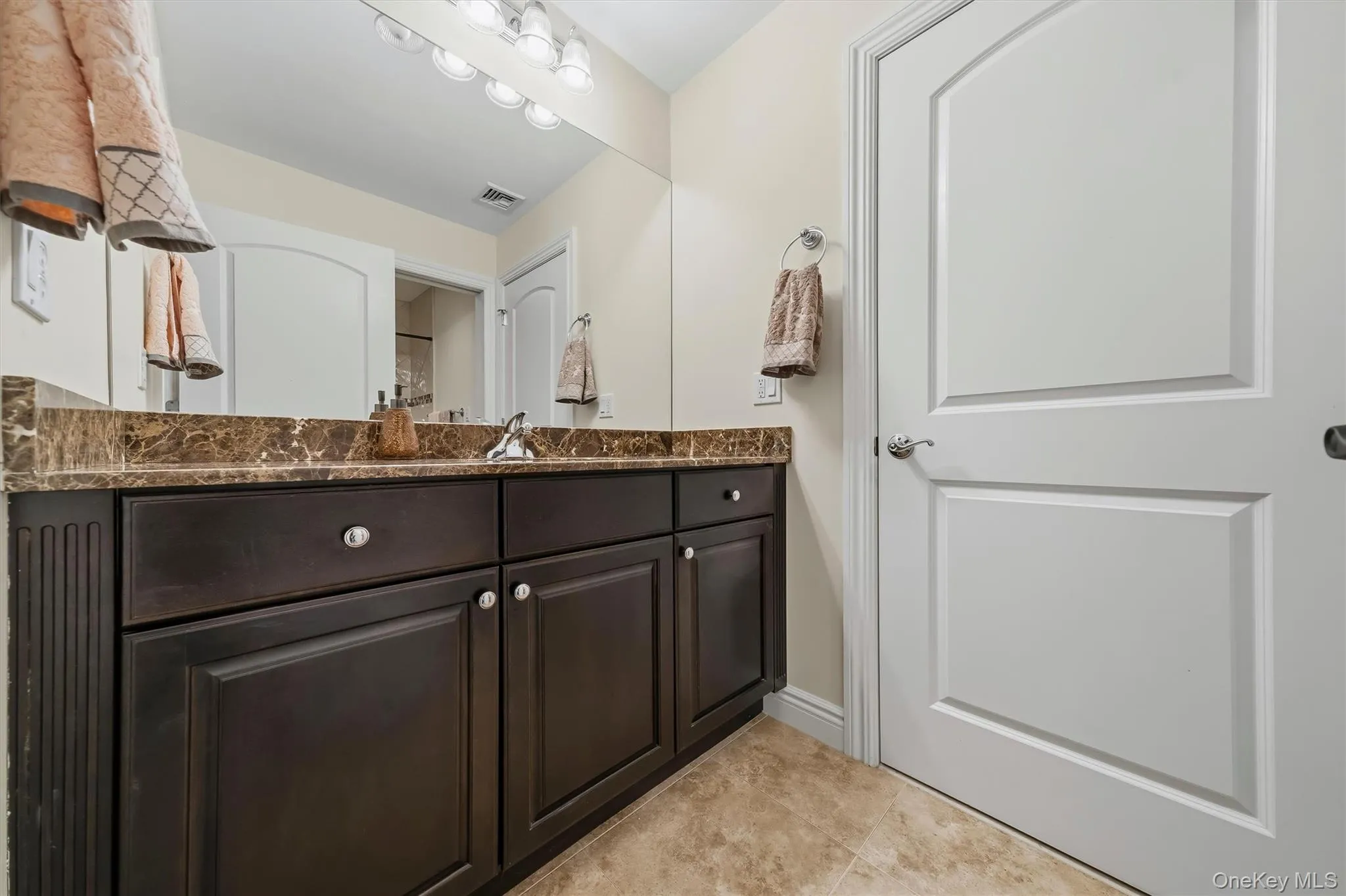 16 Canterbury Lane, Warwick (town), NY, 5 Bedrooms Bedrooms, 12 Rooms Rooms,3 BathroomsBathrooms,Residential,For Rent,Canterbury,0,1026878 16 Canterbury Lane, Warwick (town), NY, 5 Bedrooms Bedrooms, 12 Rooms Rooms,3 BathroomsBathrooms,Residential,For Rent,Canterbury,0,1026878