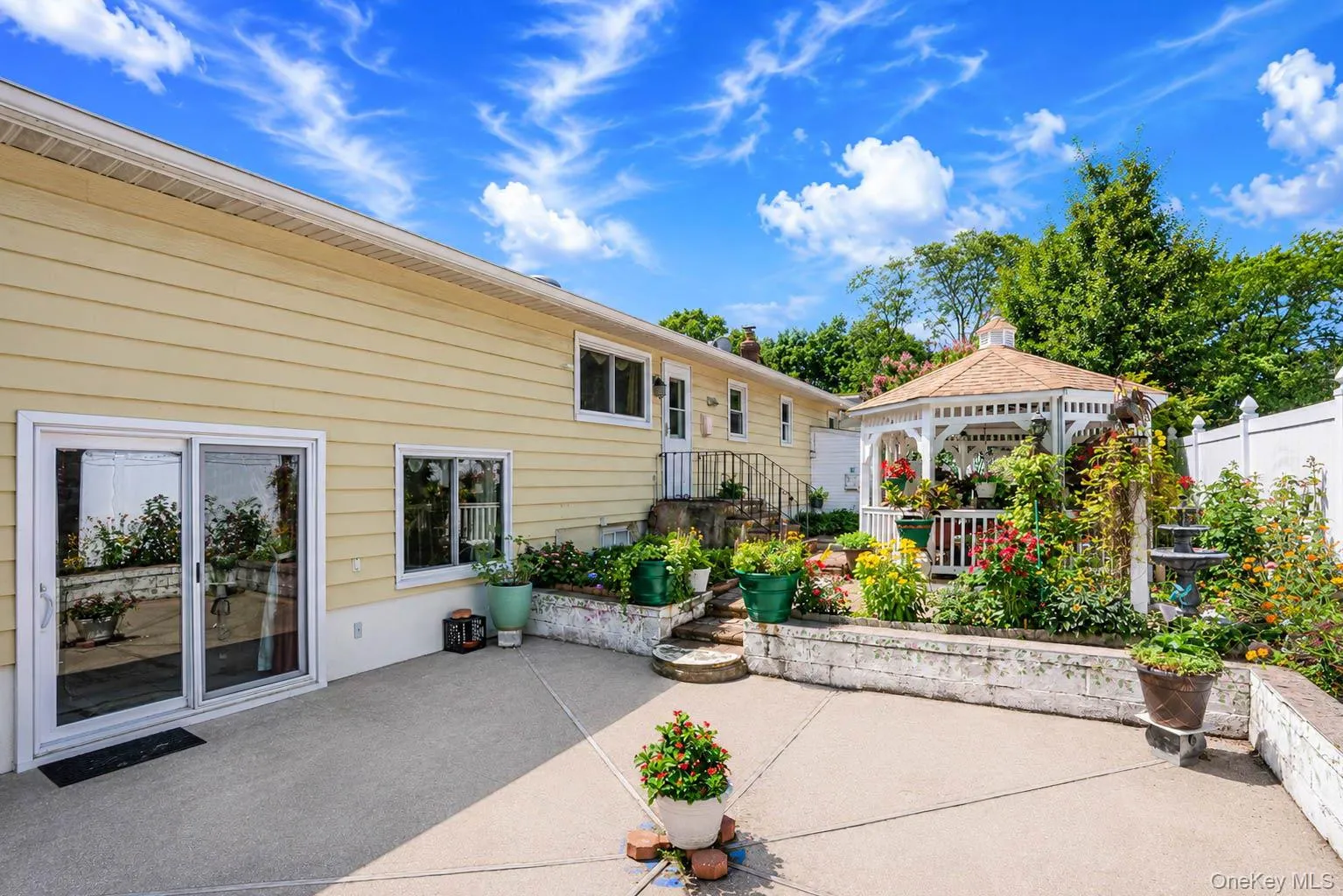 266 Albert Street, Babylon, NY, 4 Bedrooms Bedrooms, 10 Rooms Rooms,2 BathroomsBathrooms,Residential,For Rent,Albert,0,1026880 266 Albert Street, Babylon, NY, 4 Bedrooms Bedrooms, 10 Rooms Rooms,2 BathroomsBathrooms,Residential,For Rent,Albert,0,1026880