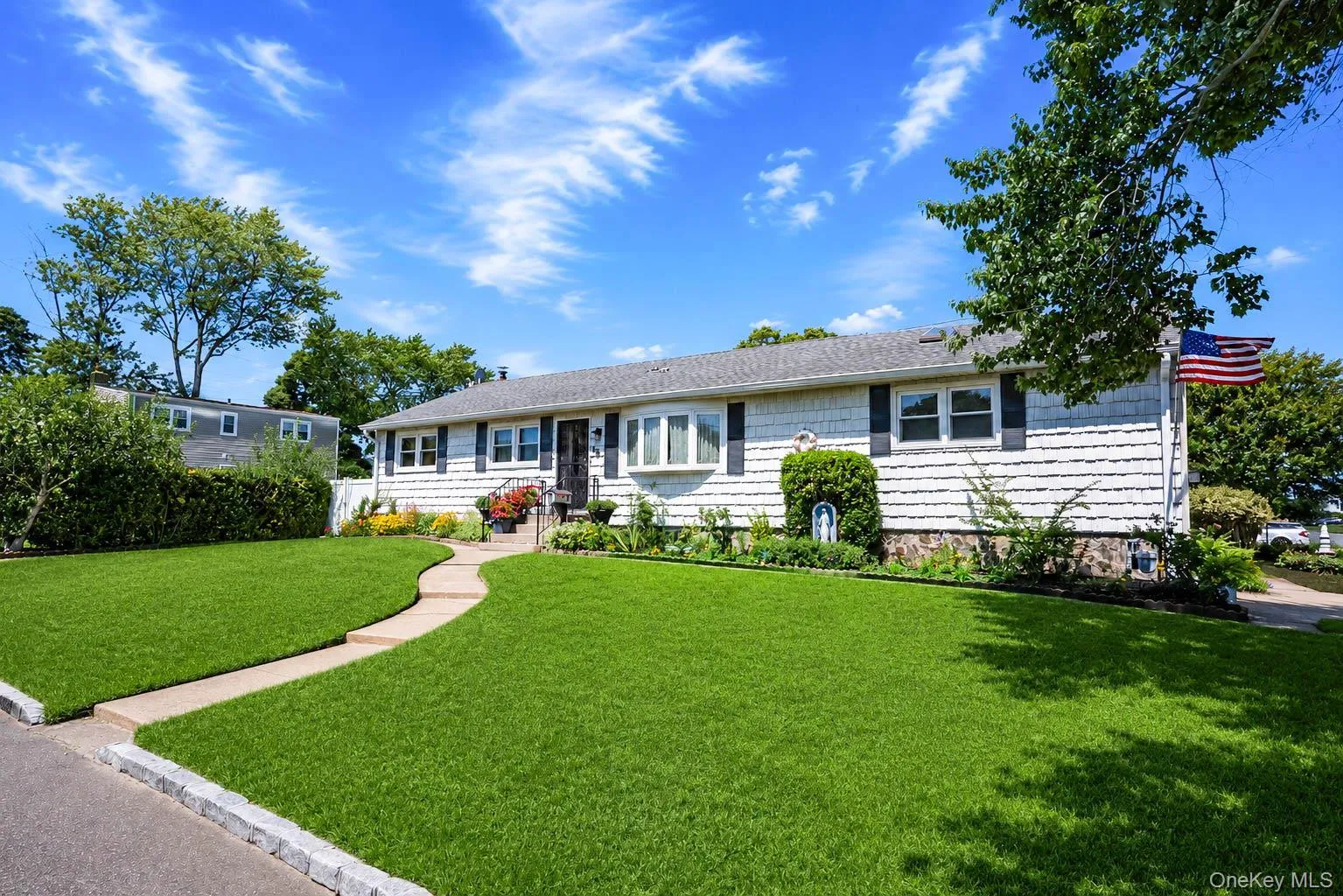 266 Albert Street, Babylon, NY, 4 Bedrooms Bedrooms, 10 Rooms Rooms,2 BathroomsBathrooms,Residential,For Rent,Albert,0,1026880 266 Albert Street, Babylon, NY, 4 Bedrooms Bedrooms, 10 Rooms Rooms,2 BathroomsBathrooms,Residential,For Rent,Albert,0,1026880