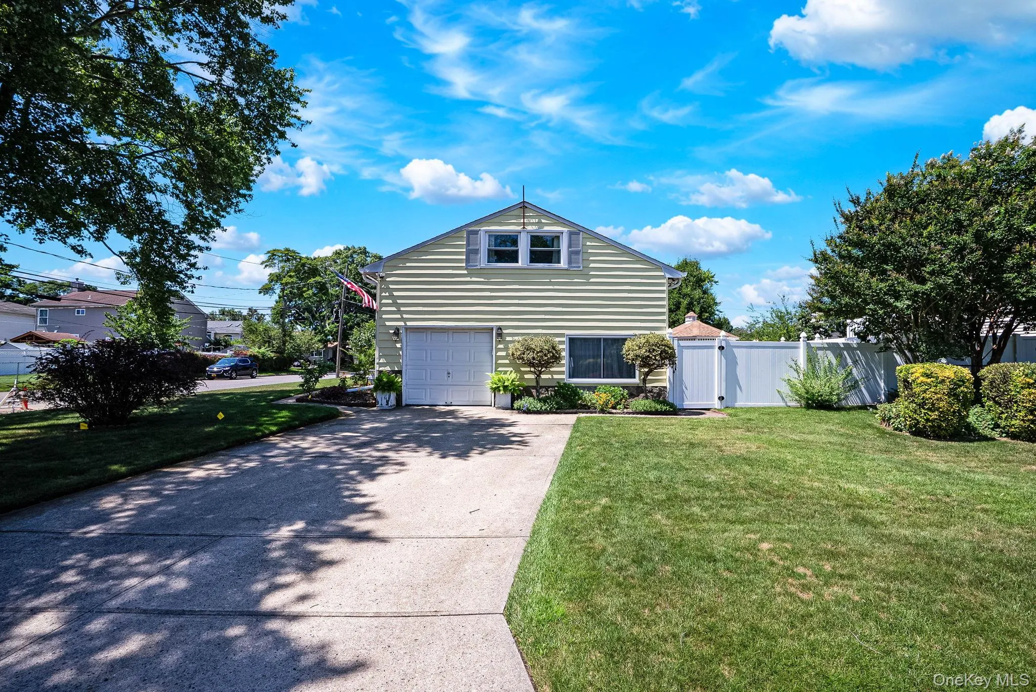 266 Albert Street, Babylon, NY, 4 Bedrooms Bedrooms, 10 Rooms Rooms,2 BathroomsBathrooms,Residential,For Rent,Albert,0,1026880 266 Albert Street, Babylon, NY, 4 Bedrooms Bedrooms, 10 Rooms Rooms,2 BathroomsBathrooms,Residential,For Rent,Albert,0,1026880