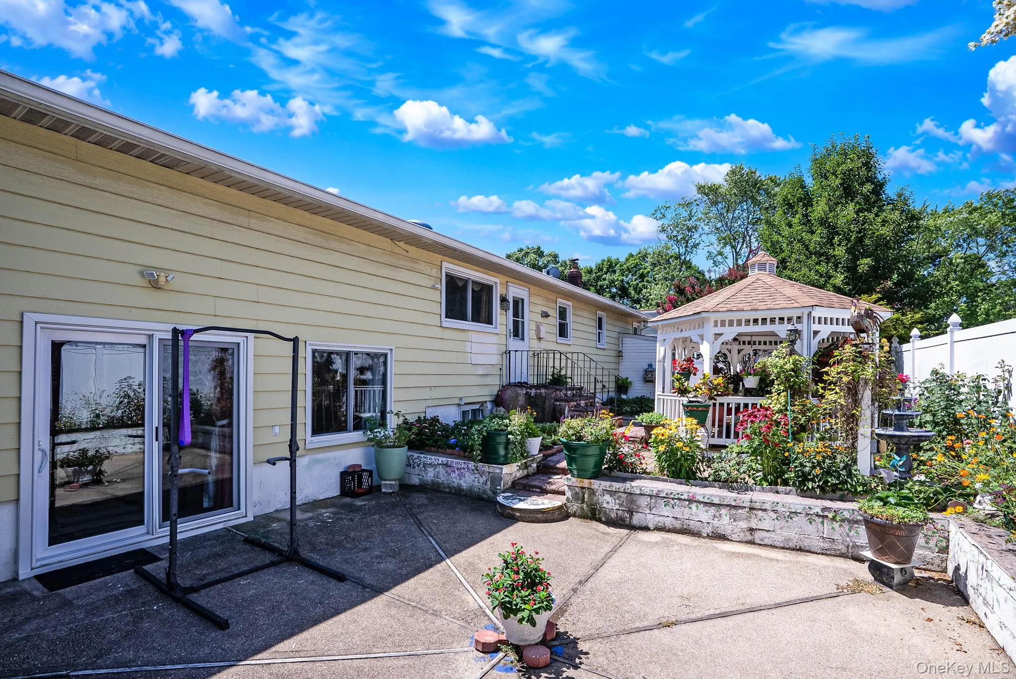 266 Albert Street, Babylon, NY, 4 Bedrooms Bedrooms, 10 Rooms Rooms,2 BathroomsBathrooms,Residential,For Rent,Albert,0,1026880 266 Albert Street, Babylon, NY, 4 Bedrooms Bedrooms, 10 Rooms Rooms,2 BathroomsBathrooms,Residential,For Rent,Albert,0,1026880