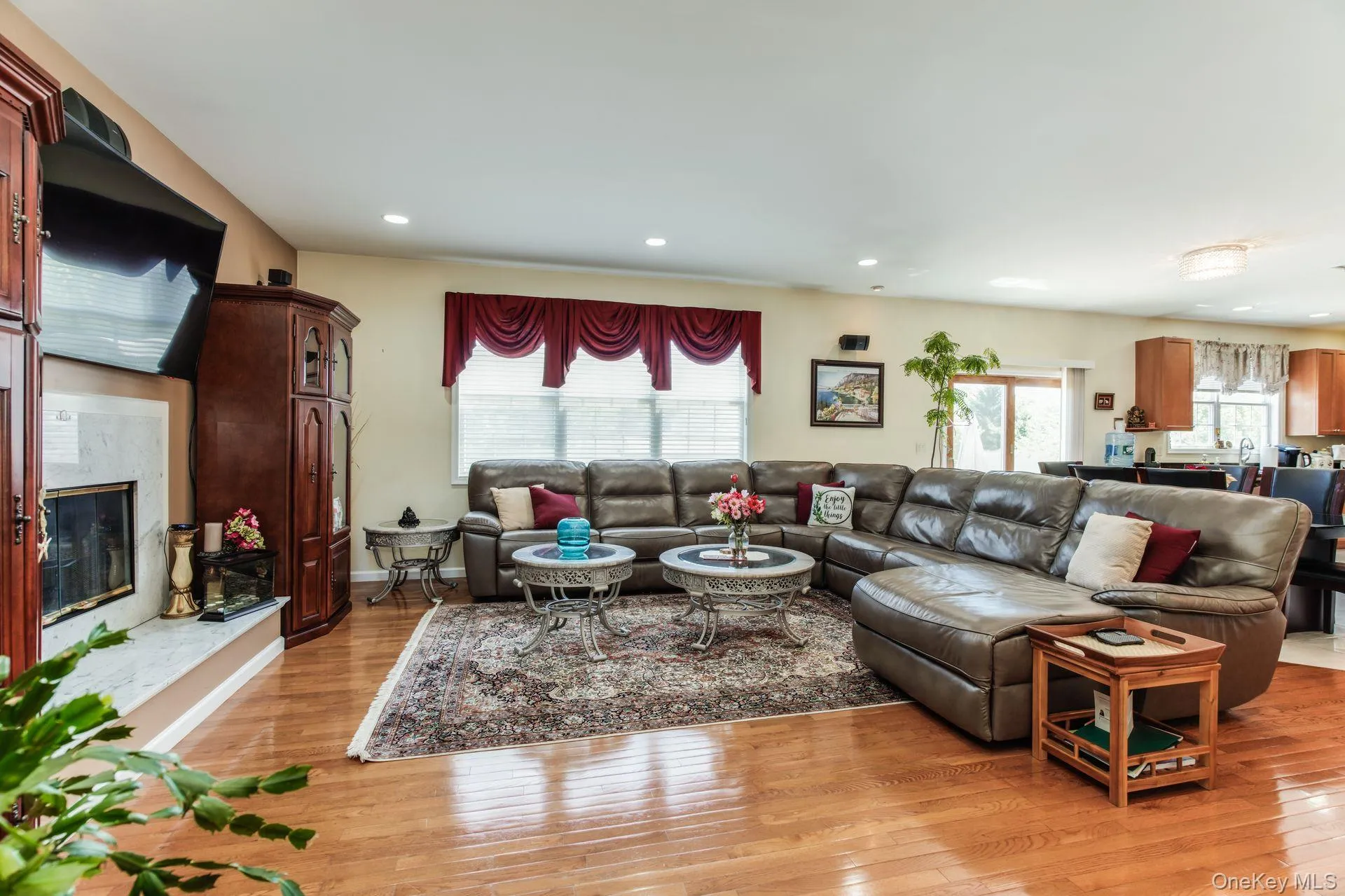 5 Daffodil Lane, Brookhaven, NY, 5 Bedrooms Bedrooms, 10 Rooms Rooms,2 BathroomsBathrooms,Residential Lease,For Rent,Daffodil,0,1026885 5 Daffodil Lane, Brookhaven, NY, 5 Bedrooms Bedrooms, 10 Rooms Rooms,2 BathroomsBathrooms,Residential Lease,For Rent,Daffodil,0,1026885