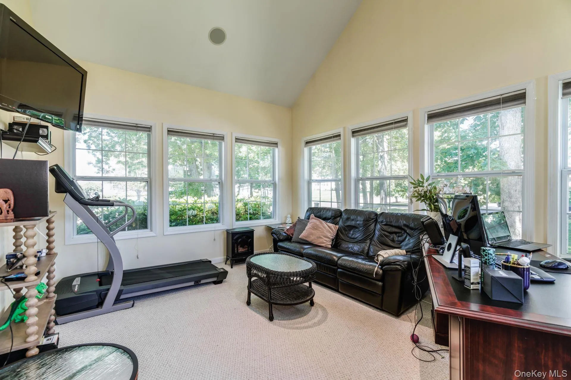 5 Daffodil Lane, Brookhaven, NY, 5 Bedrooms Bedrooms, 10 Rooms Rooms,2 BathroomsBathrooms,Residential Lease,For Rent,Daffodil,0,1026885 5 Daffodil Lane, Brookhaven, NY, 5 Bedrooms Bedrooms, 10 Rooms Rooms,2 BathroomsBathrooms,Residential Lease,For Rent,Daffodil,0,1026885