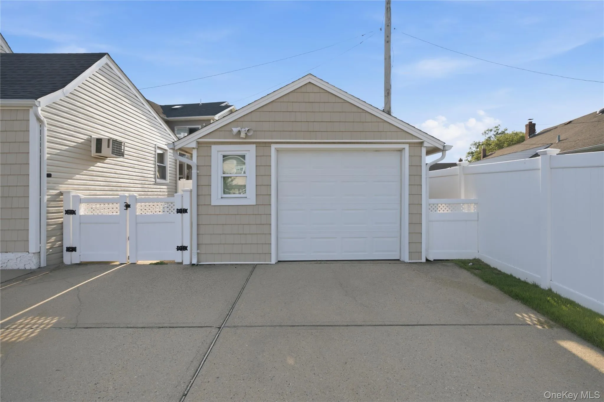 790 Woodside Drive, Hempstead, NY, 4 Bedrooms Bedrooms, 6 Rooms Rooms,2 BathroomsBathrooms,Residential,For Rent,Woodside,0,1026889 790 Woodside Drive, Hempstead, NY, 4 Bedrooms Bedrooms, 6 Rooms Rooms,2 BathroomsBathrooms,Residential,For Rent,Woodside,0,1026889