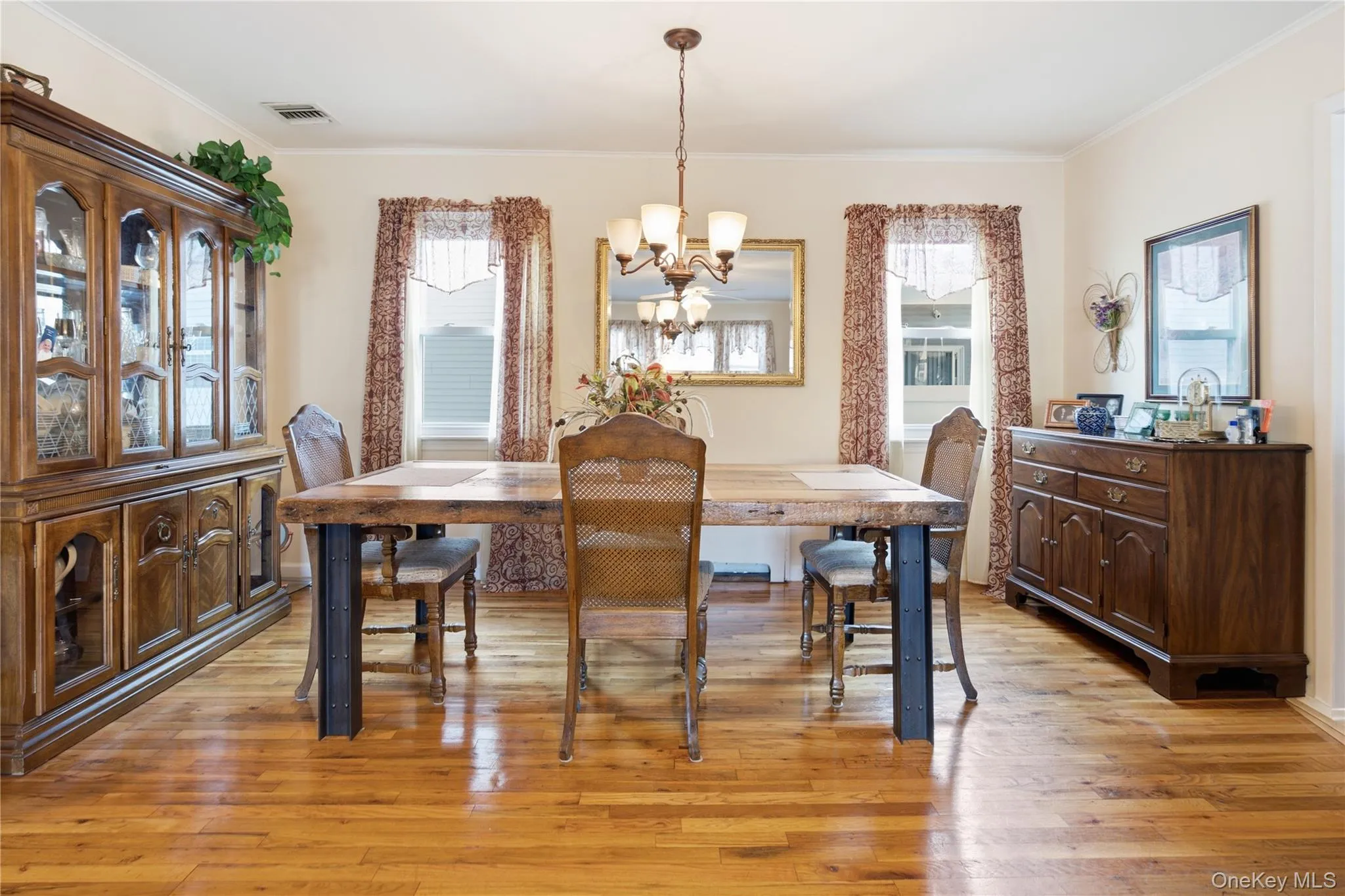 790 Woodside Drive, Hempstead, NY, 4 Bedrooms Bedrooms, 6 Rooms Rooms,2 BathroomsBathrooms,Residential,For Rent,Woodside,0,1026889 790 Woodside Drive, Hempstead, NY, 4 Bedrooms Bedrooms, 6 Rooms Rooms,2 BathroomsBathrooms,Residential,For Rent,Woodside,0,1026889