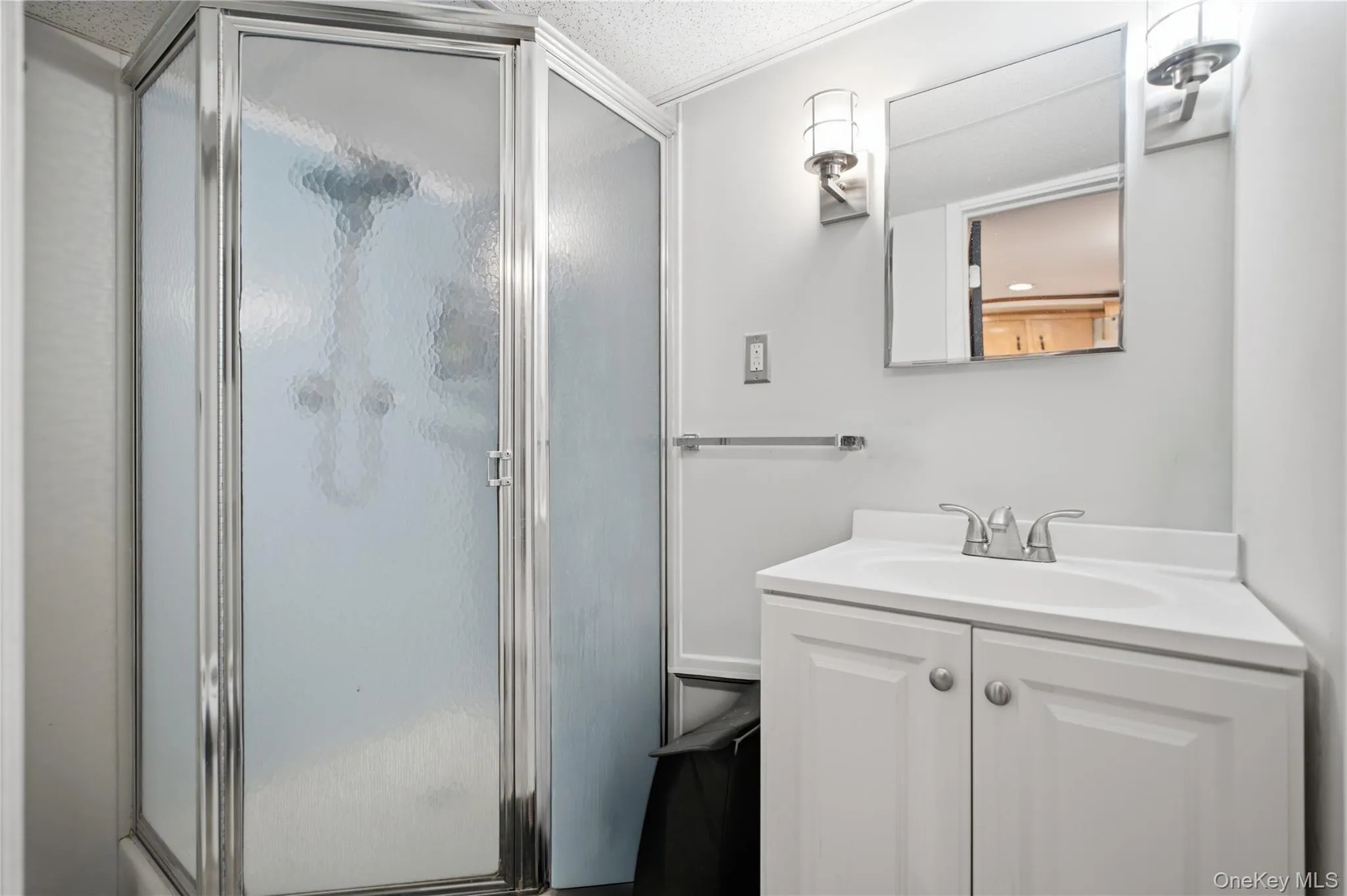 790 Woodside Drive, Hempstead, NY, 4 Bedrooms Bedrooms, 6 Rooms Rooms,2 BathroomsBathrooms,Residential,For Rent,Woodside,0,1026889 790 Woodside Drive, Hempstead, NY, 4 Bedrooms Bedrooms, 6 Rooms Rooms,2 BathroomsBathrooms,Residential,For Rent,Woodside,0,1026889