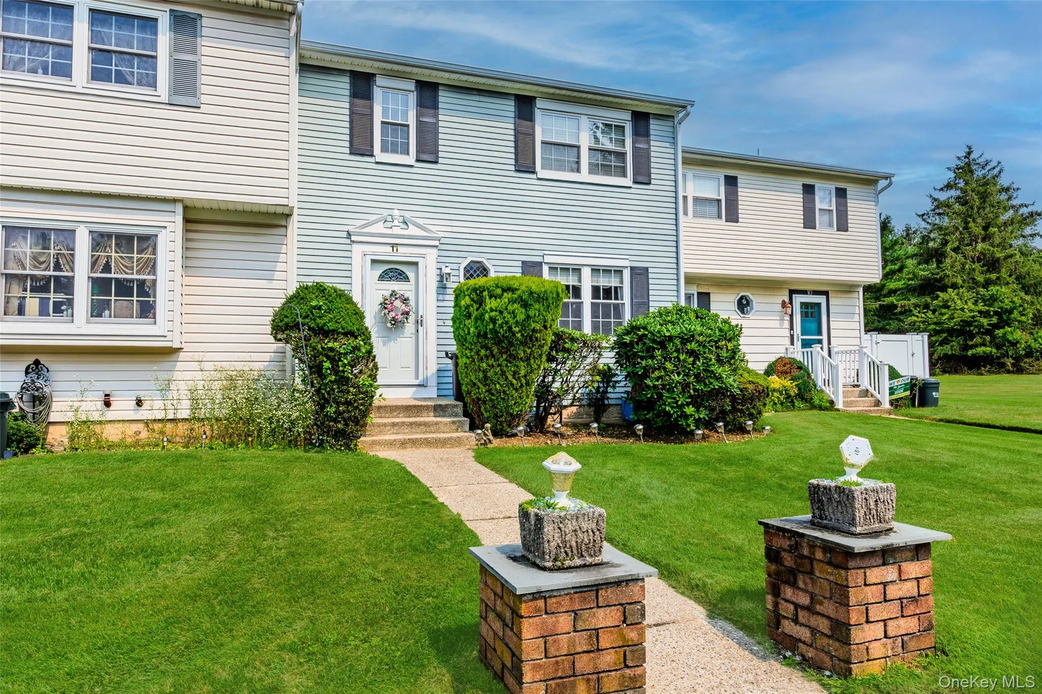 11 Monitor Court, Brookhaven, NY, 3 Bedrooms Bedrooms, 6 Rooms Rooms,2 BathroomsBathrooms,Residential,For Rent,Monitor,0,1026890 11 Monitor Court, Brookhaven, NY, 3 Bedrooms Bedrooms, 6 Rooms Rooms,2 BathroomsBathrooms,Residential,For Rent,Monitor,0,1026890