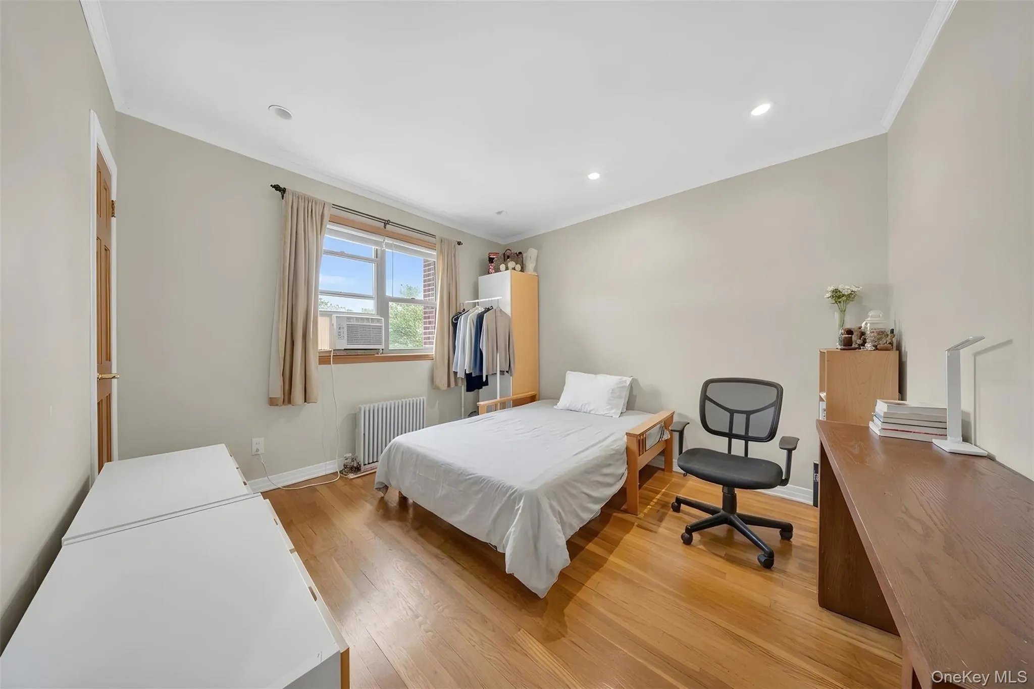 198-23 29th Avenue, New York, NY, 3 Bedrooms Bedrooms, 6 Rooms Rooms,2 BathroomsBathrooms,Residential,For Rent,29th,0,1026896 198-23 29th Avenue, New York, NY, 3 Bedrooms Bedrooms, 6 Rooms Rooms,2 BathroomsBathrooms,Residential,For Rent,29th,0,1026896