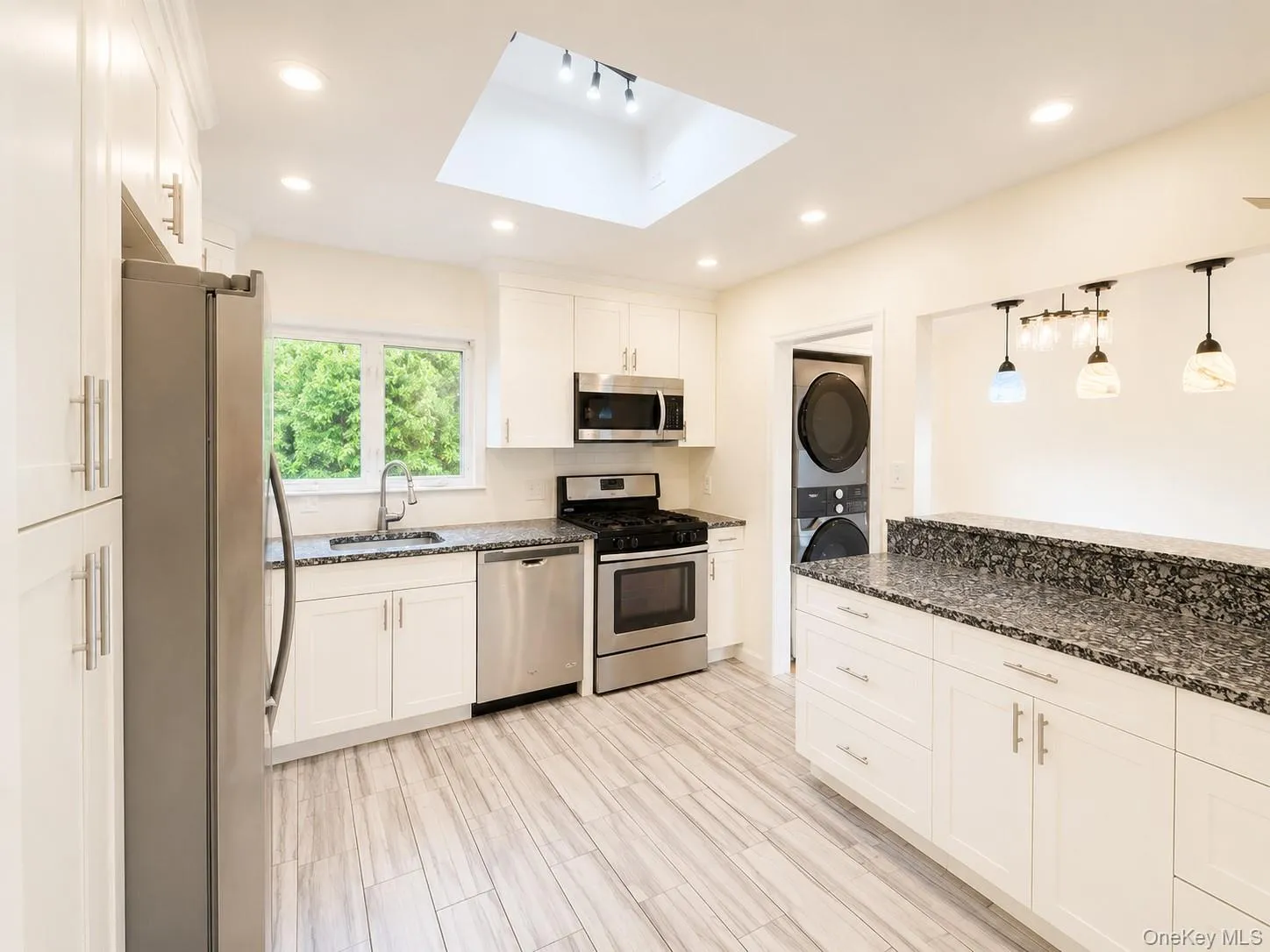 3 Soundview Street, New Rochelle, NY, 3 Bedrooms Bedrooms, 11 Rooms Rooms,3 BathroomsBathrooms,Residential,For Rent,Soundview,0,1026899 3 Soundview Street, New Rochelle, NY, 3 Bedrooms Bedrooms, 11 Rooms Rooms,3 BathroomsBathrooms,Residential,For Rent,Soundview,0,1026899